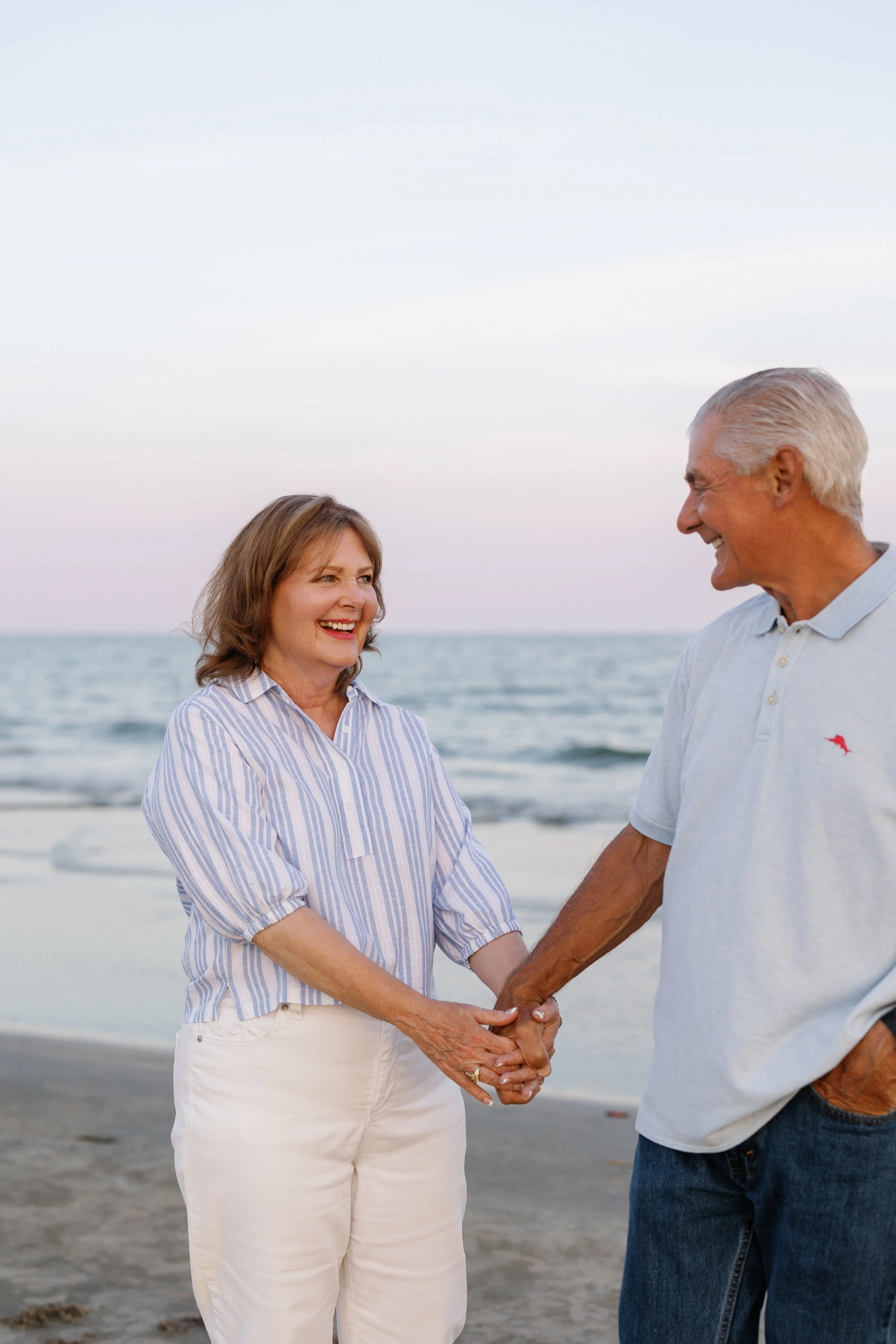 galveston-beach-summer-vacation-family-portraits-photographer-couple-kbp.jpg