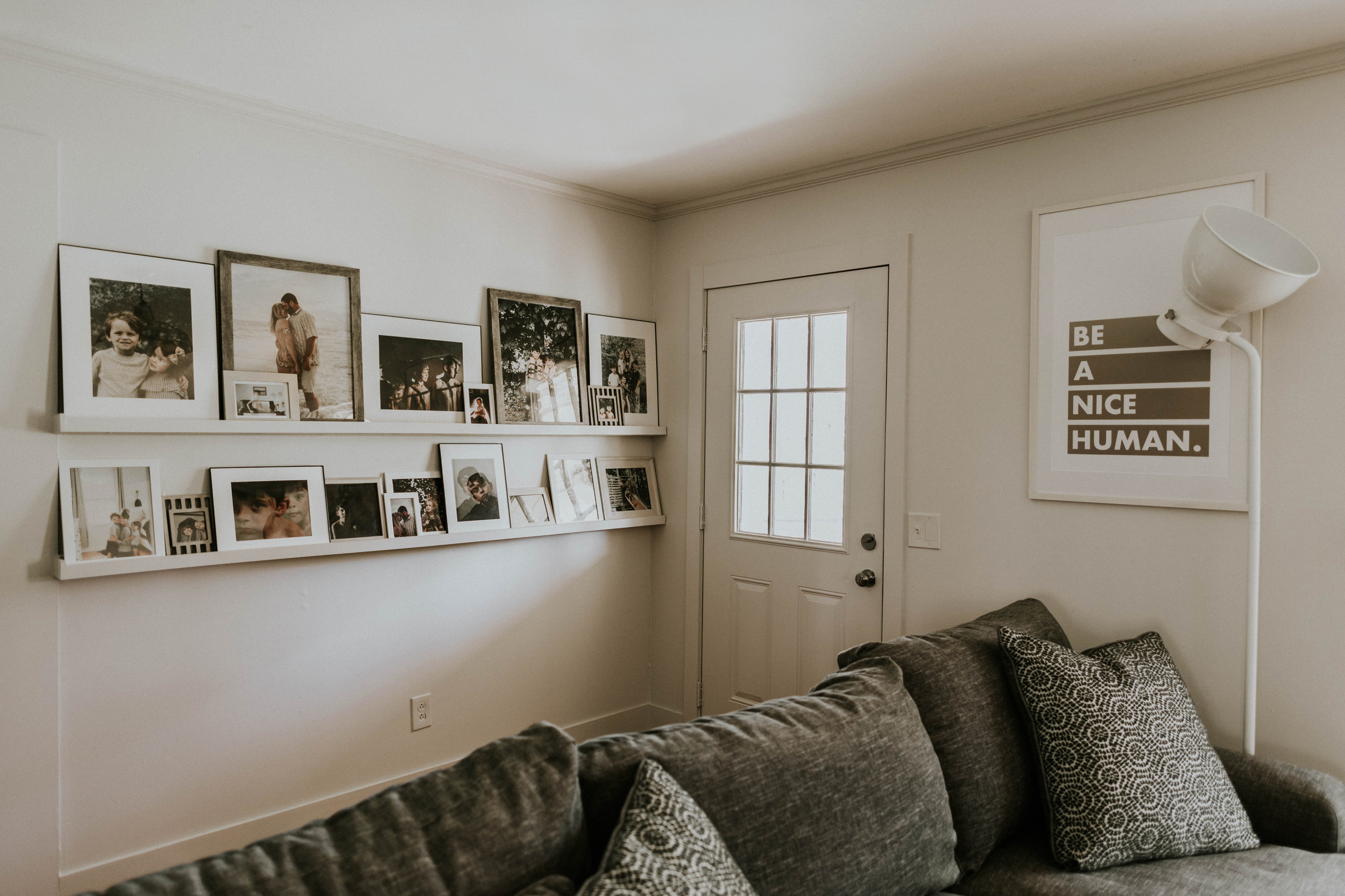 10 Easy Ways to Decorate a Large Wall (without using Framed Art ...