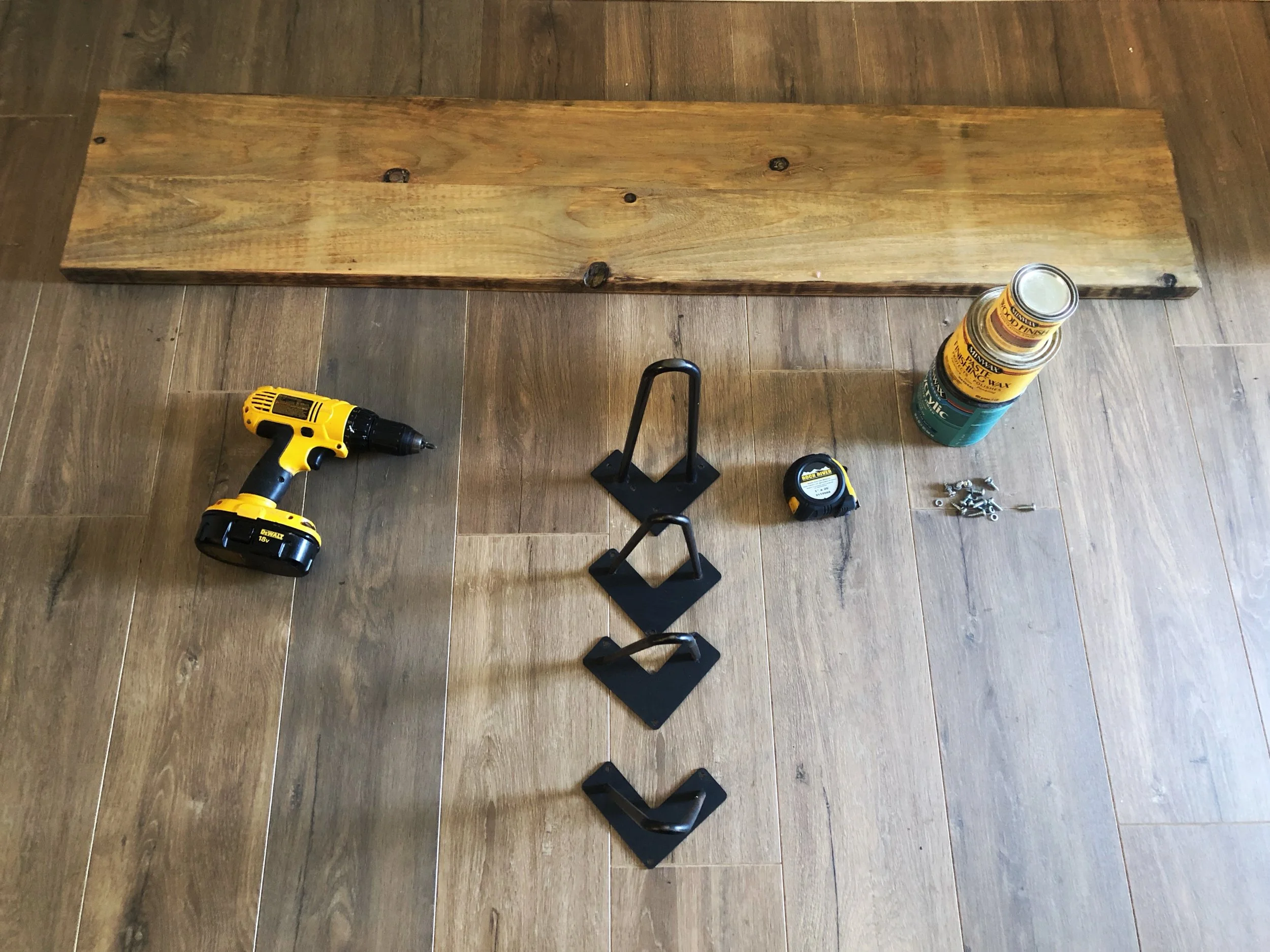 DIY WOODEN BENCH TUTORIAL