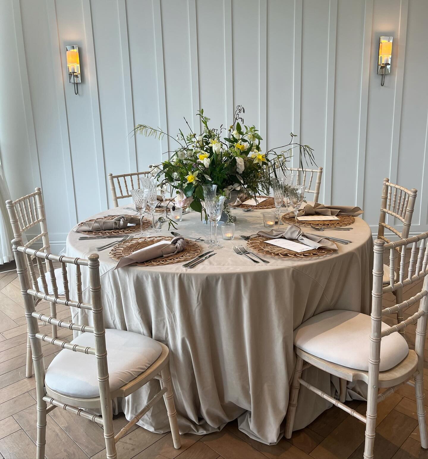 Our set up at @salcombeharbourhotel  for their wedding fair today. Gorgeous spring colours and stunning flowers by @twig_salcombe. We have styled the dressed the table with beautiful velvet table linen in a taupe colour, rattan place mats, swirl glas
