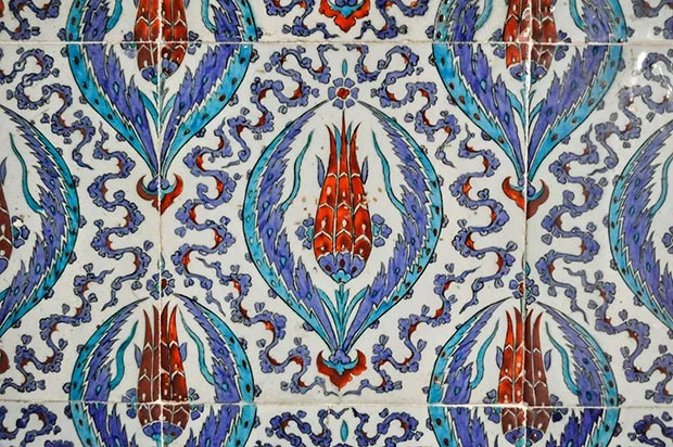 The Rustem Pasha Iznik tiles / Photo © Islamic Arts Magazine