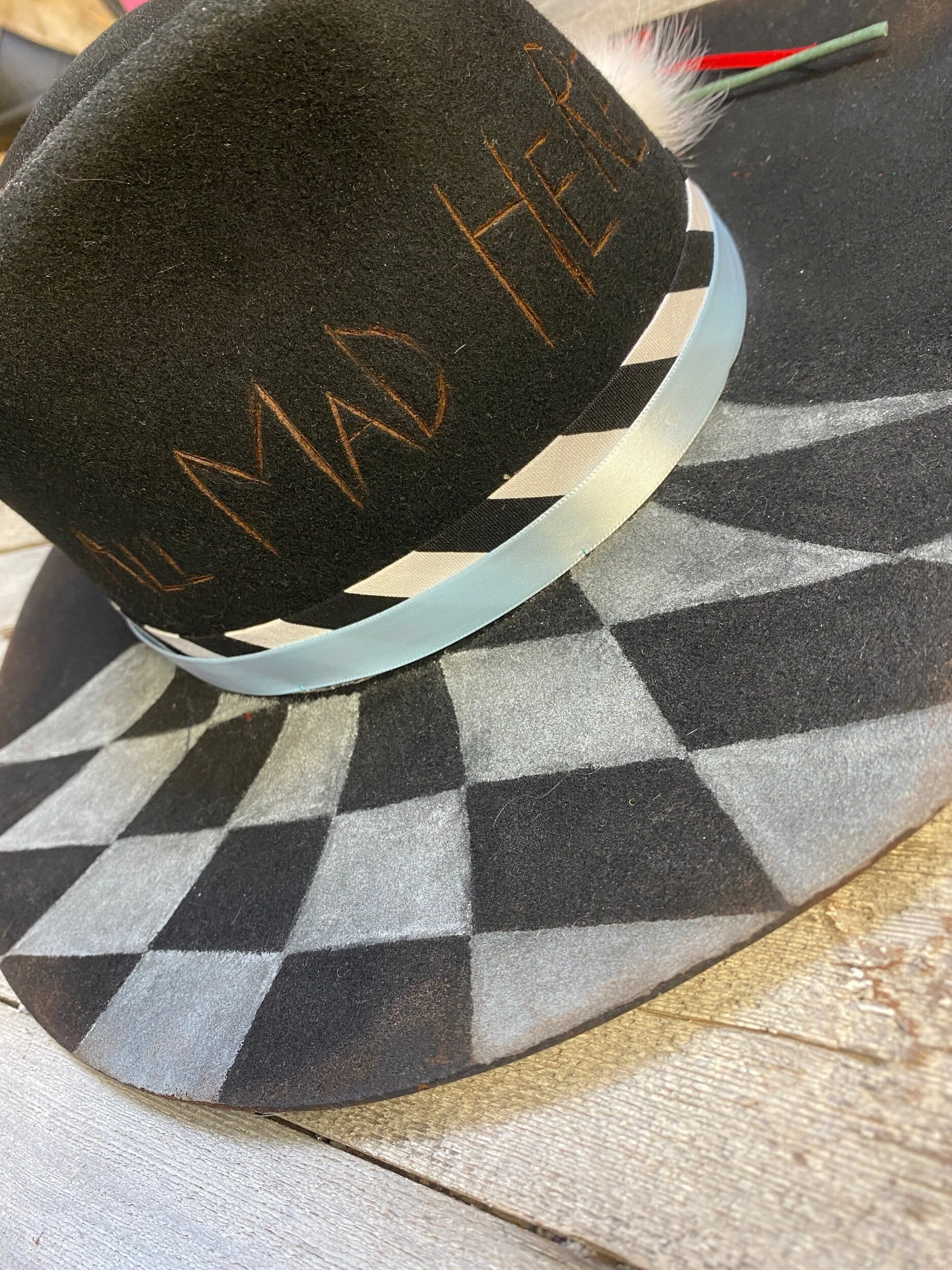 0652B154-3E80-4981-889A-8D9AA5A66BD2