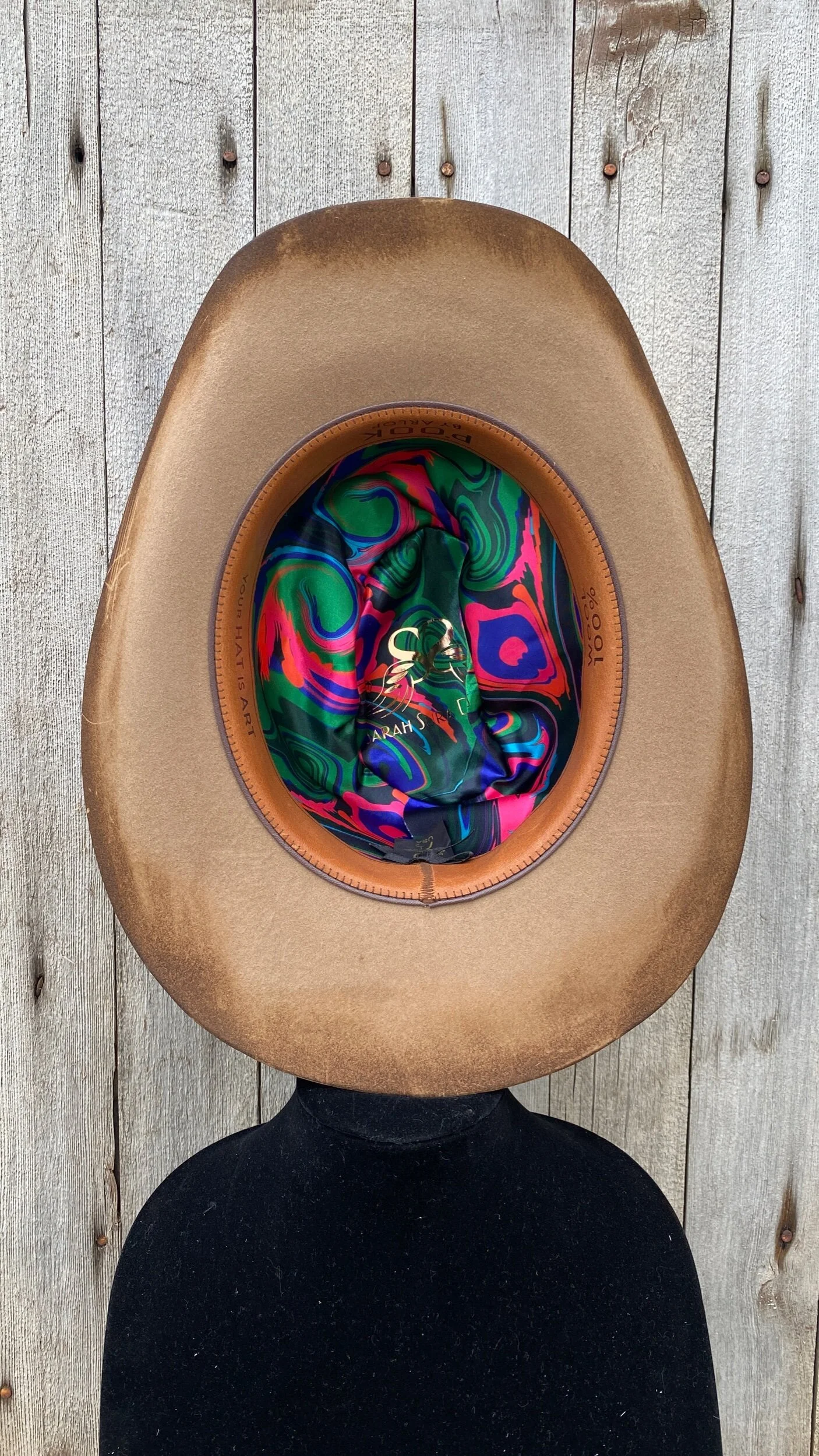 E601EF1E-0937-4D88-BE68-93599A5060C8