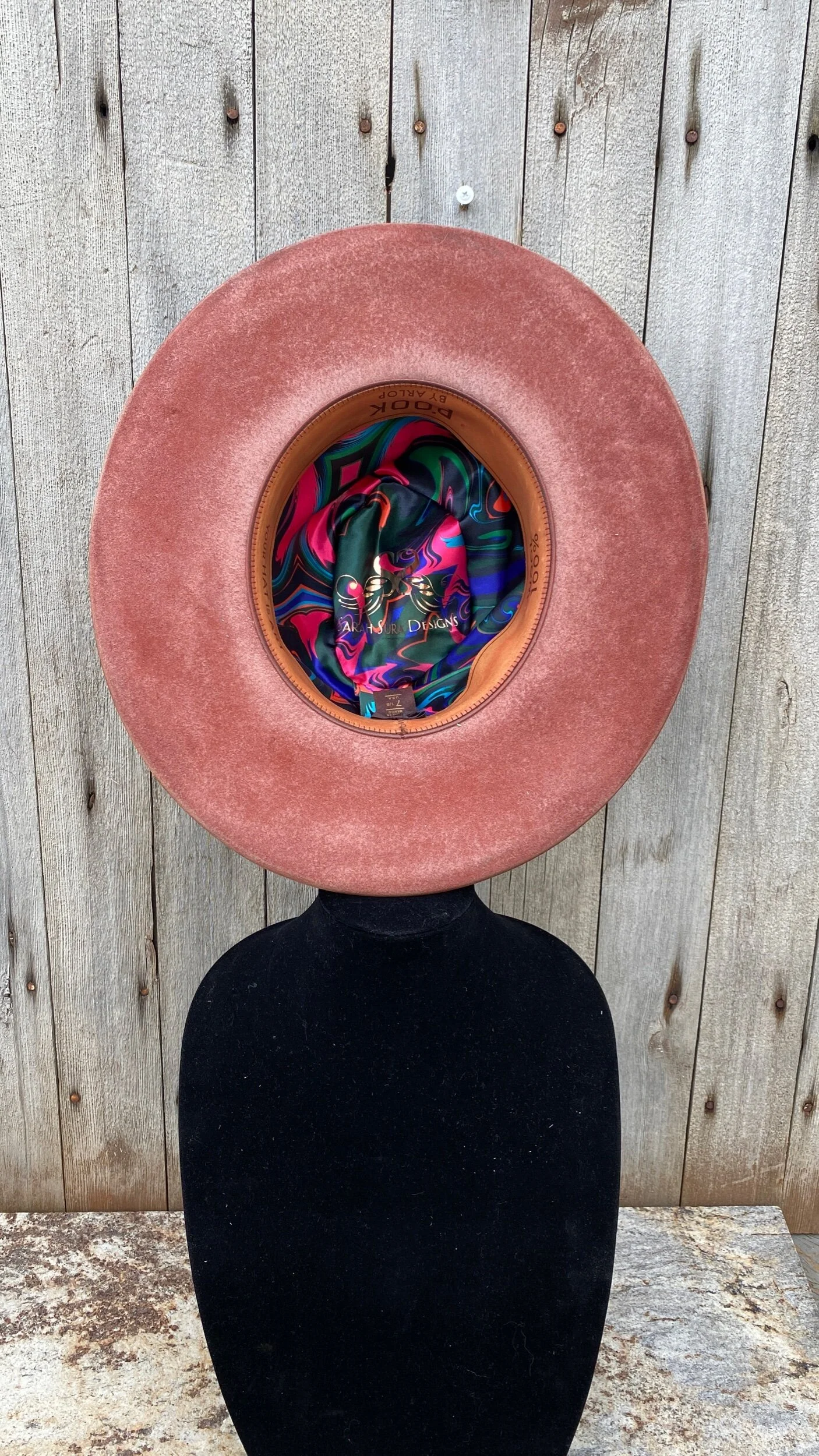 D5B88261-3933-4D41-9142-EBD2BA401DBA