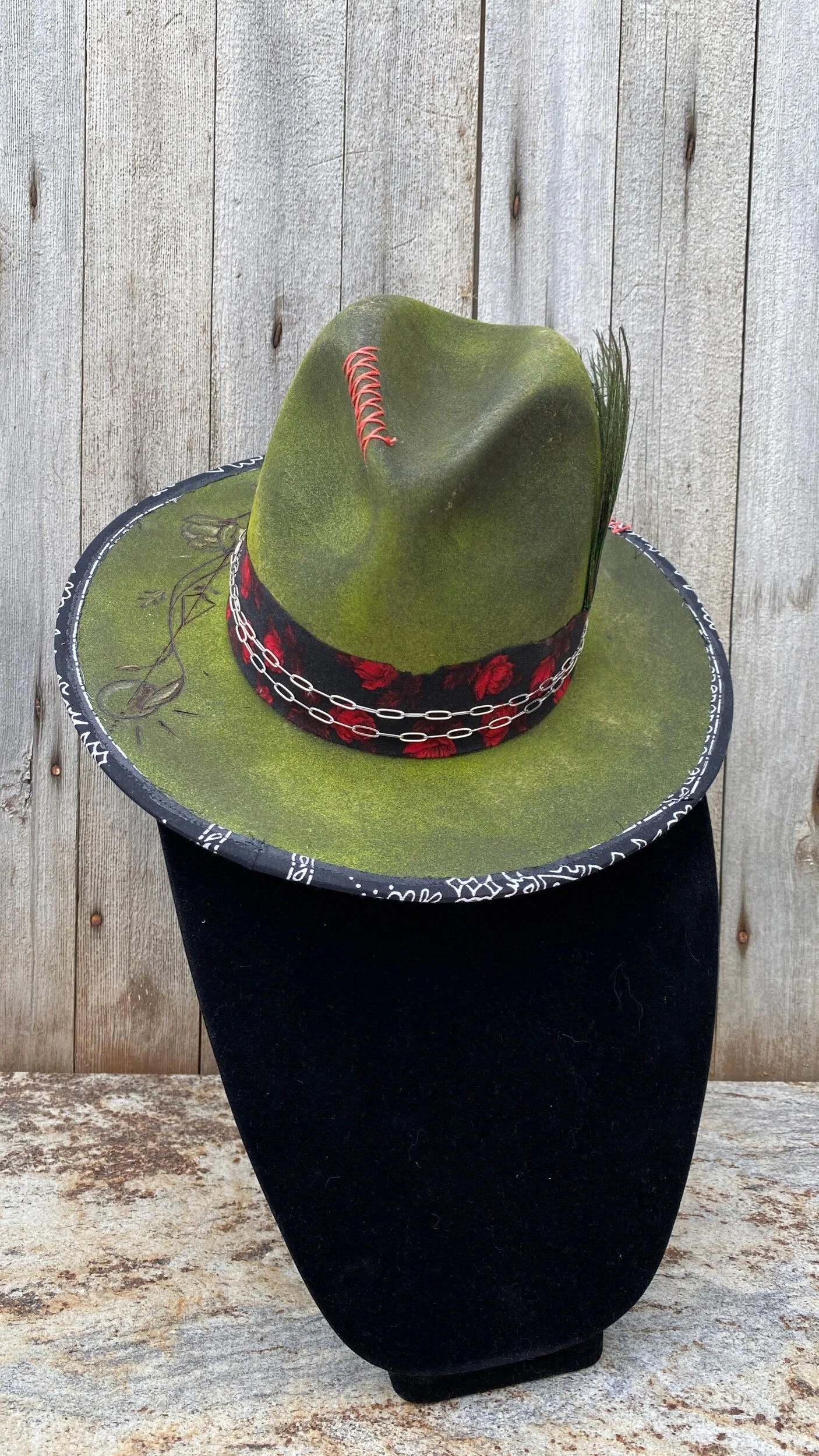 014AD651-166F-4D39-920D-A21E7E7F4B15