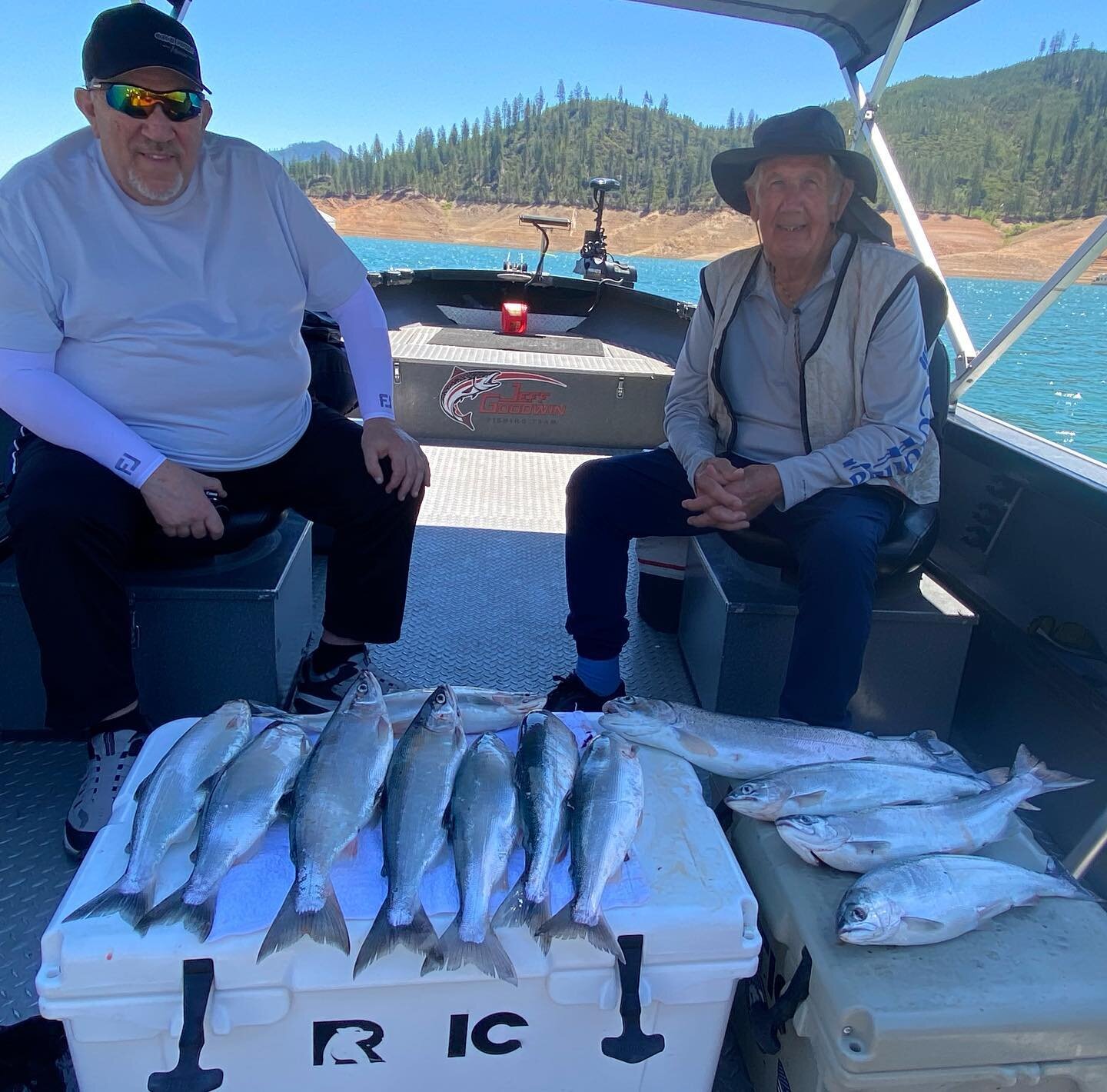 #jtfishingredding Shasta lake Kokanee fishing is firing off. We filled the cooler again today with Kokanee salmon!
@jeffgoodwinfishingteam 
.
.
.
@pautzke_bait @bradskillerfishinggear #shastalake #shasta #kingsalmon #troutfishing #fishingtrips #fishi