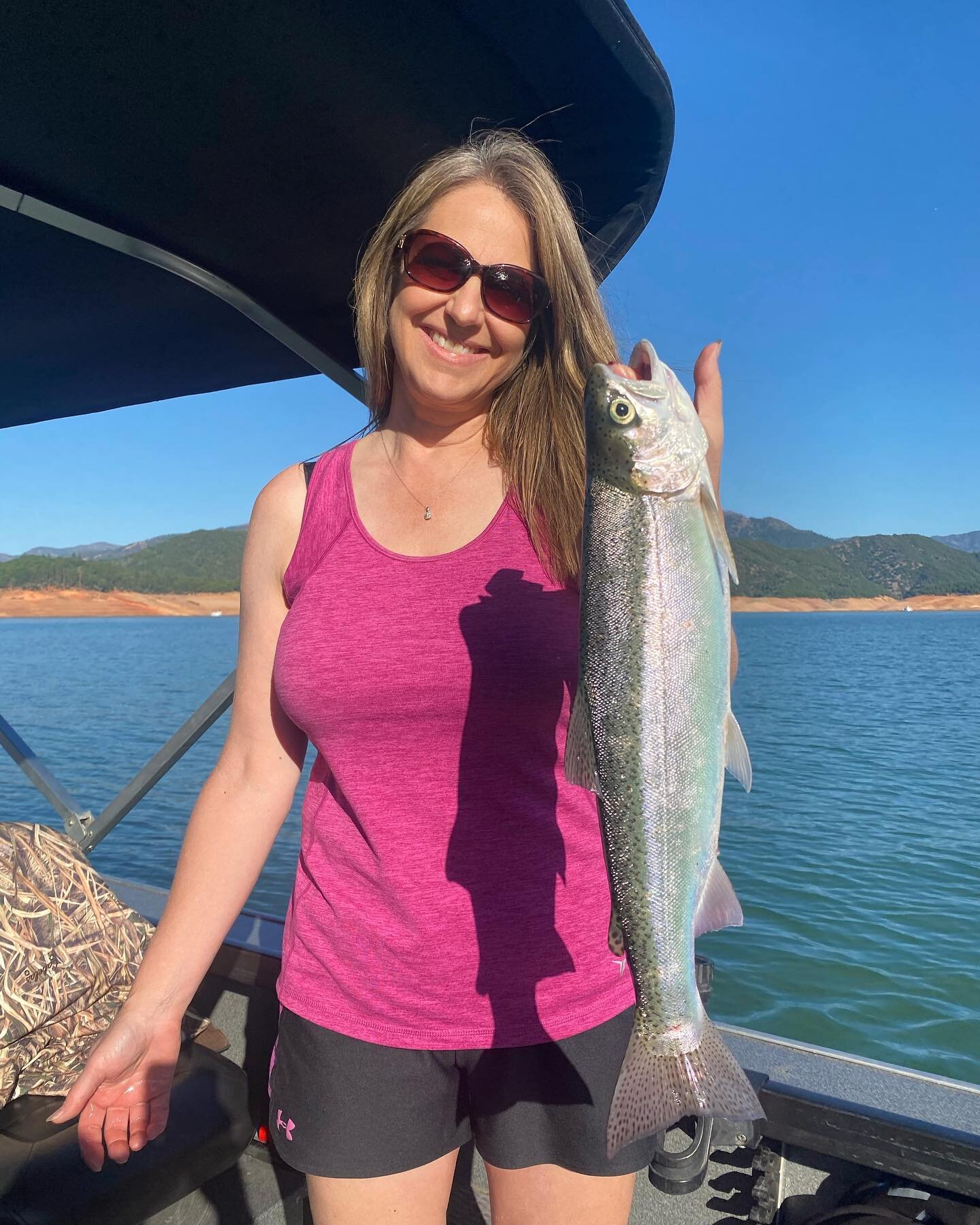 #jtfishingredding another good day to be on Shasta lake filling the zip-locks with fresh salmon, Kokanee salmon and rainbow trout. @jeffgoodwinfishingteam 
.
.
.
@pautzke_bait @bradskillerfishinggear #shasta #shastalake #salmonfishing #kingsalmon #sa