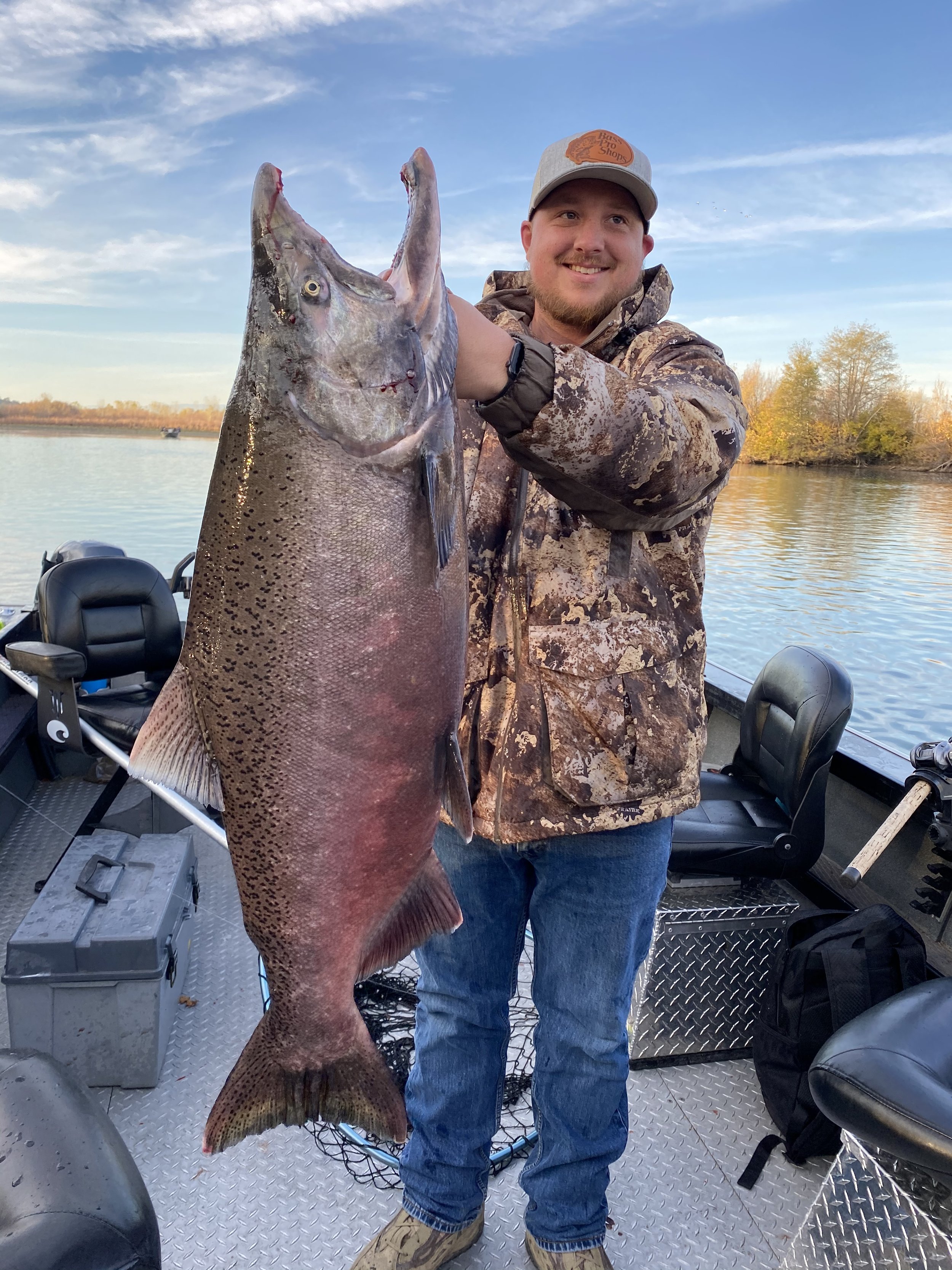 Giant Sacramento River king salmon 11/28/2021 — Justin Thompson