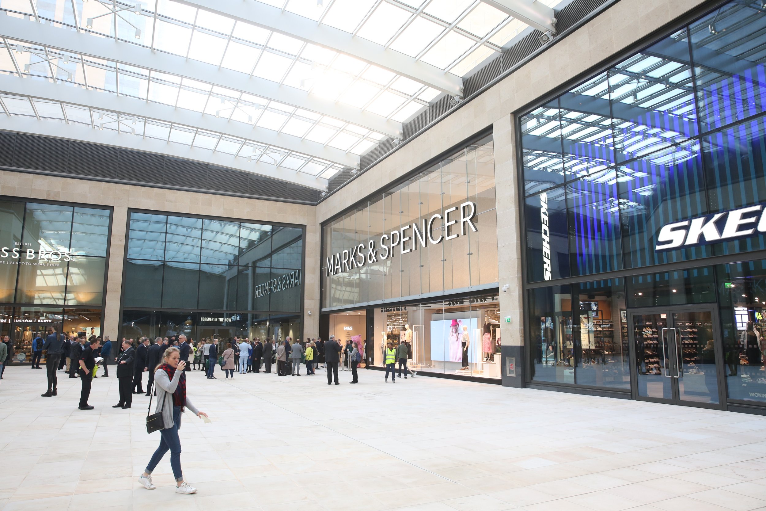 New flagship leads the of £700M Victoria Place Woking —