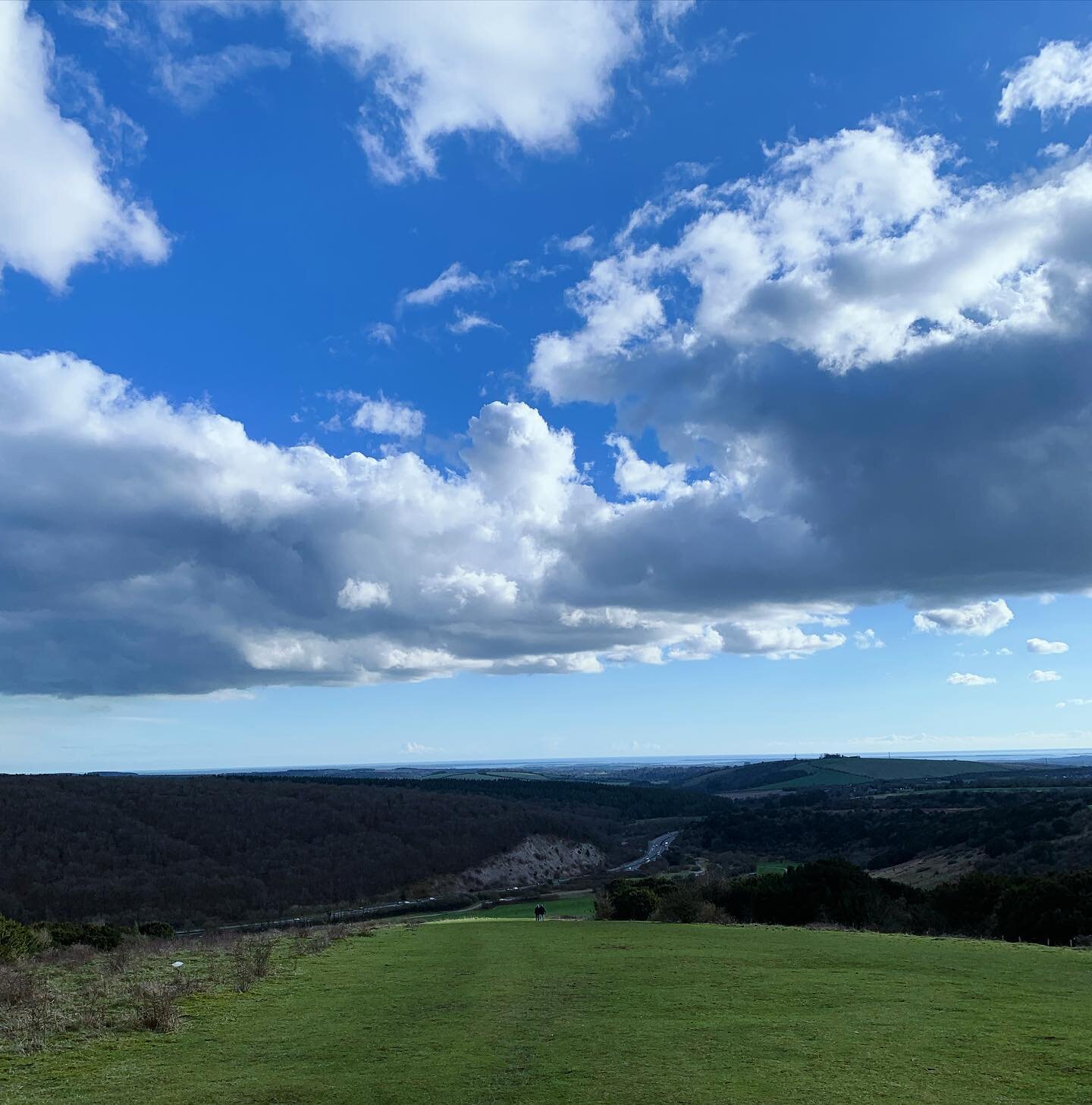 Clearing the mind with wide horizons and big skies up Butser Hill today.