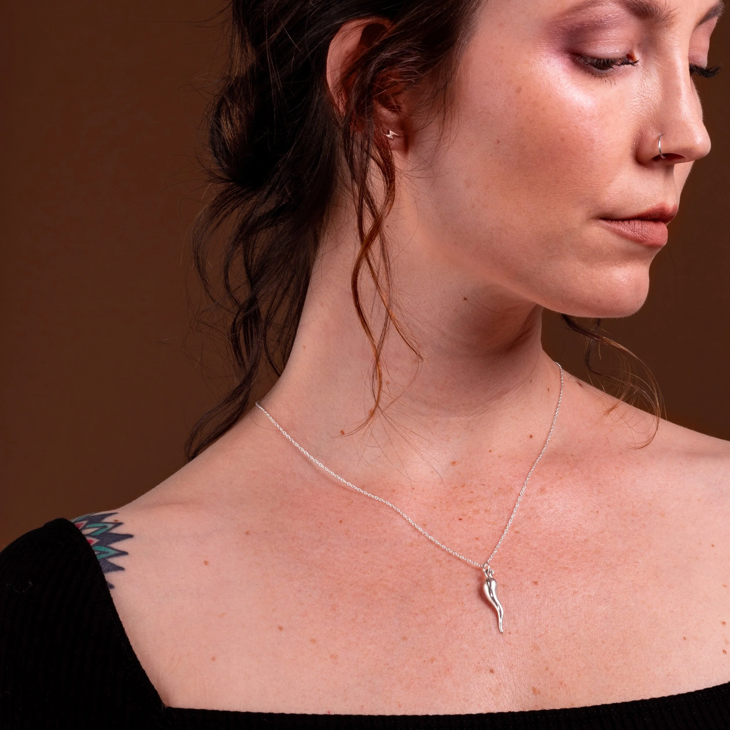 simple silver necklace