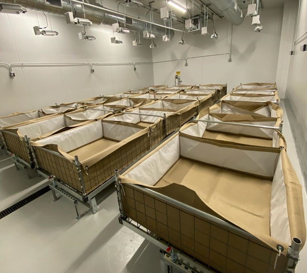 Rolling Beds Used in an Indoor Application