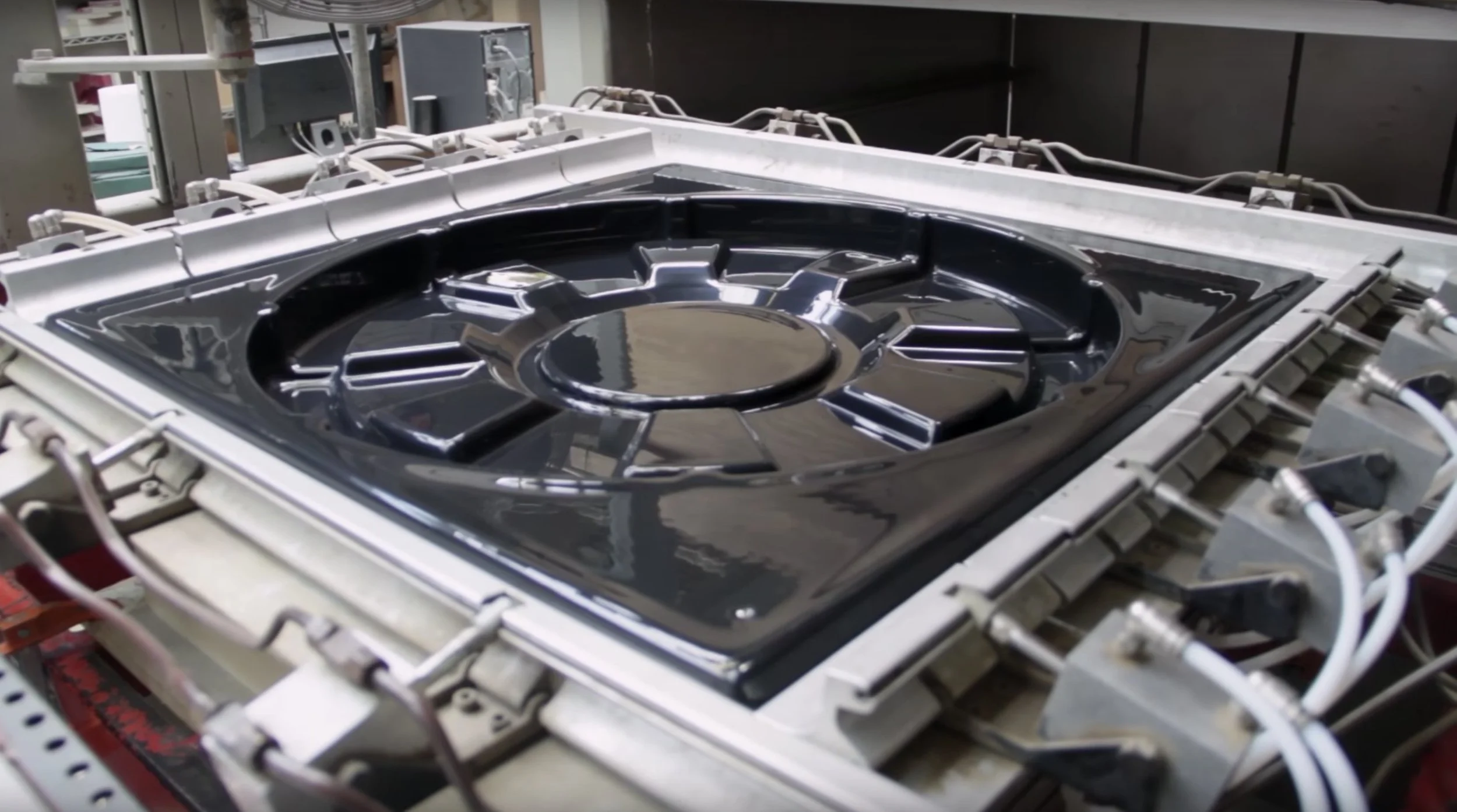 h_vaccuum forming.jpg