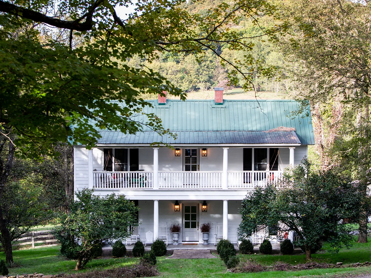 Holly Williams on Saving Small-Town Tennessee Charmers 