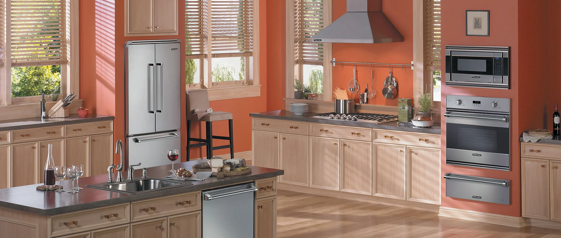 1168-Viking_3Series_Full_-Kitchen-2.jpg