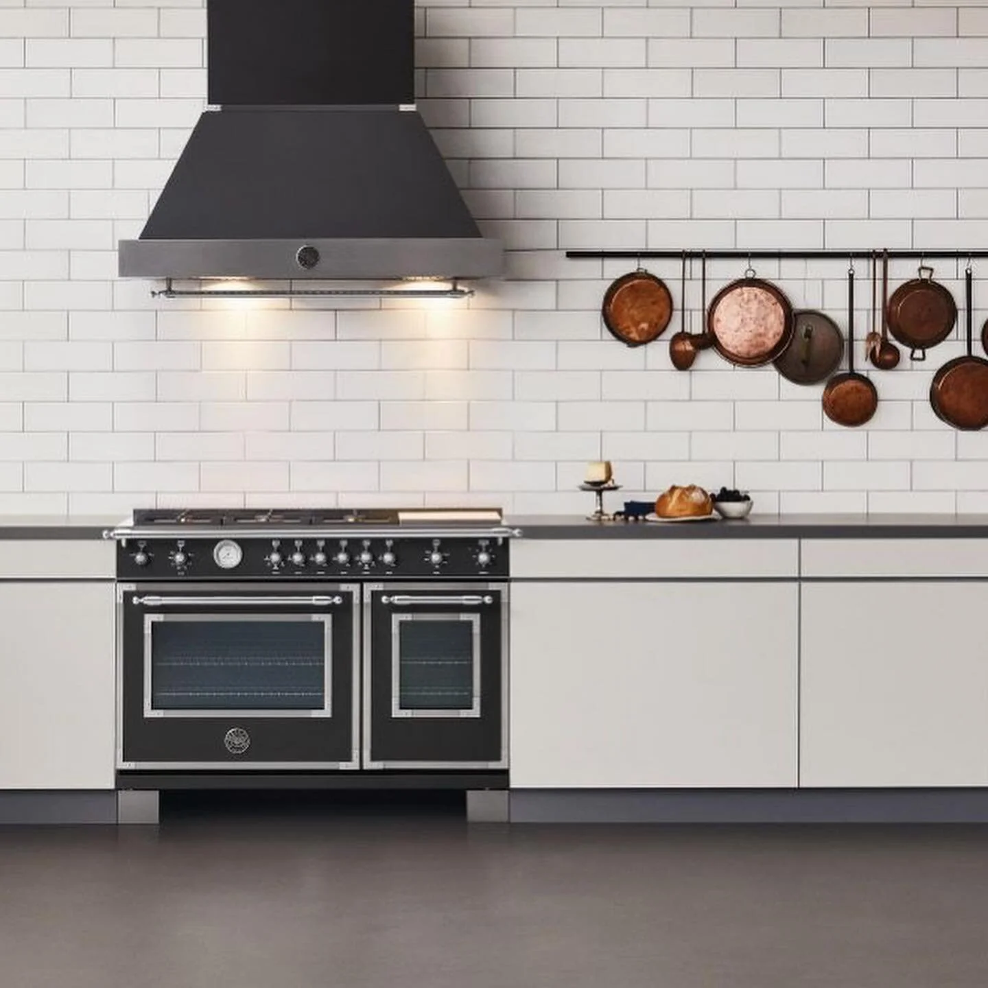 - ESTUFAS BERTAZZONI -
Cada estufa Bertazzoni es una elegante combinaci&oacute;n de forma y funci&oacute;n, tecnolog&iacute;a y estilo inimitable.&nbsp;Estos acabados especiales llevan este pensamiento a un nuevo nivel.&nbsp;Cada acabado se combina c