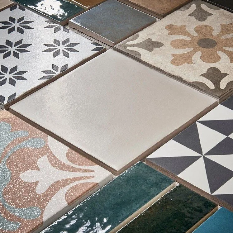 Una historia &uacute;nica e individual de dise&ntilde;o innovador, &iexcl;explore todas las colecciones que Ragno tiene para tu proyecto! ✨
 
#ragnoceramiche #ragnostorie #designtiles #porcelainstoneware
#ceramicsofitaly #italiantiles #tiledfloor #ti