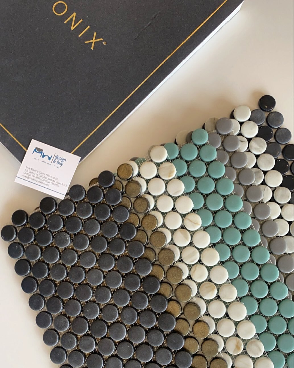 Colecci&oacute;n Penny Mosaic: el nuevo mosaico de formato circular. &iexcl;Un producto de alta calidad que ofrece nuevas ideas 💡 en la decoraci&oacute;n y dise&ntilde;o!
.
.
.

#onix #onix2021 #onixmosaic #mosaico #dise&ntilde;odeinteriores #dise&n