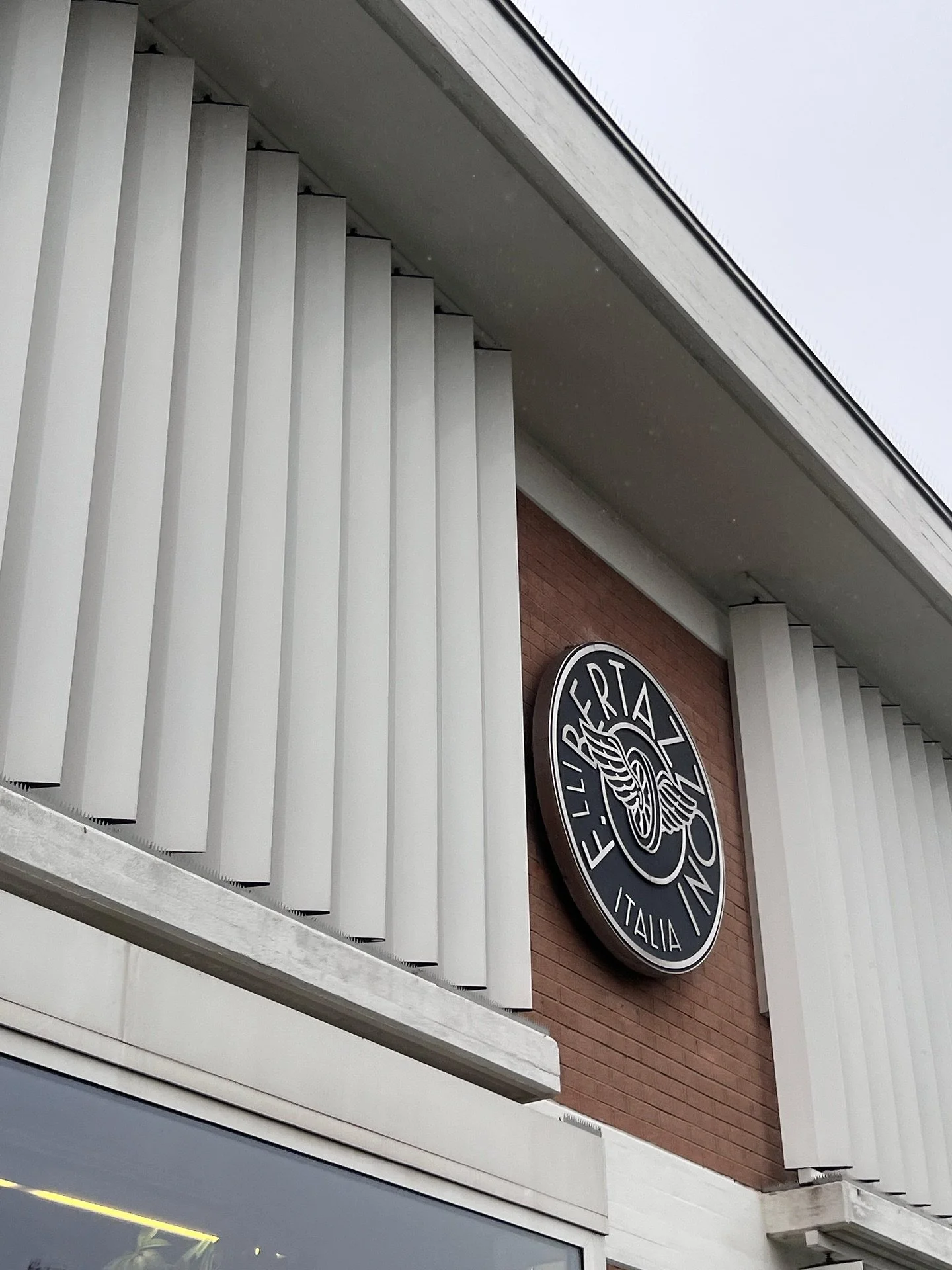 Desde Italia 🇮🇹✨
El equipo de MW Design &amp; Buy recorri&oacute; la f&aacute;brica de Bertazzoni, donde la tradici&oacute;n familiar y la tecnolog&iacute;a italiana se unen para crear productos de una calidad excepcional.

Conocimos los procesos, 