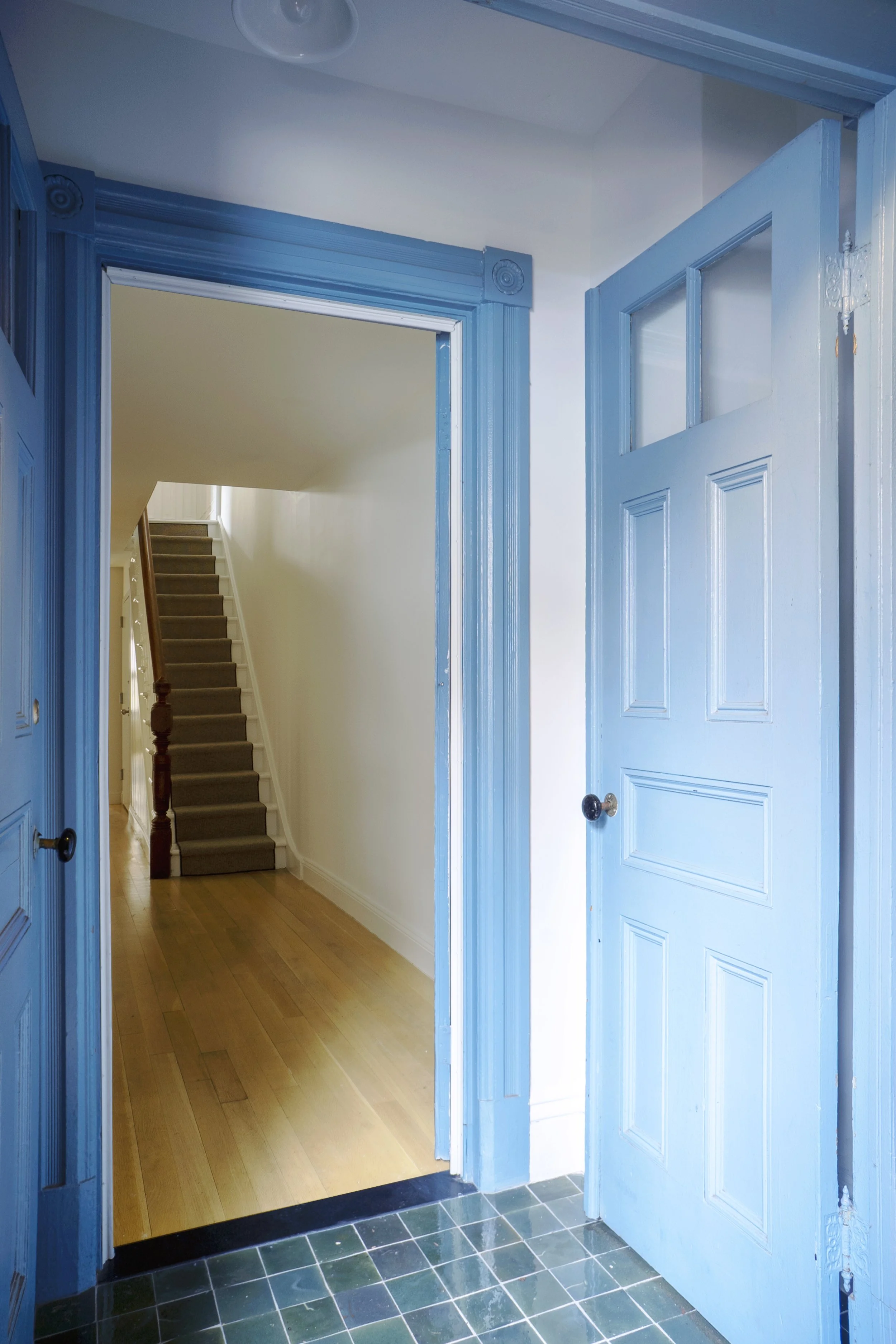10-View of Entry Vestibule.jpg