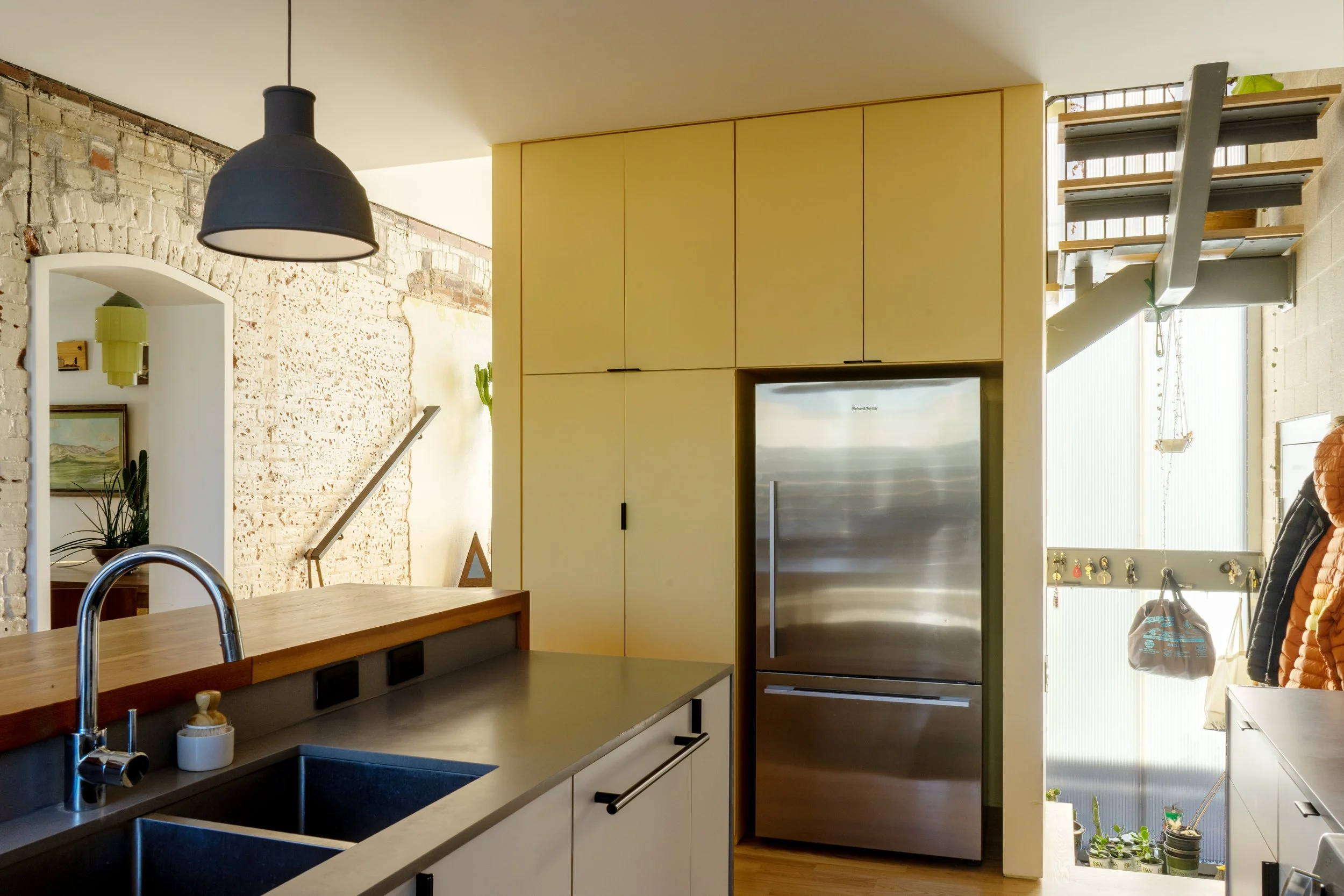 10_Kitchen to Stair_DSC00289.jpg