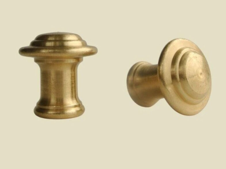 large-traditional-brass-knobs.jpg