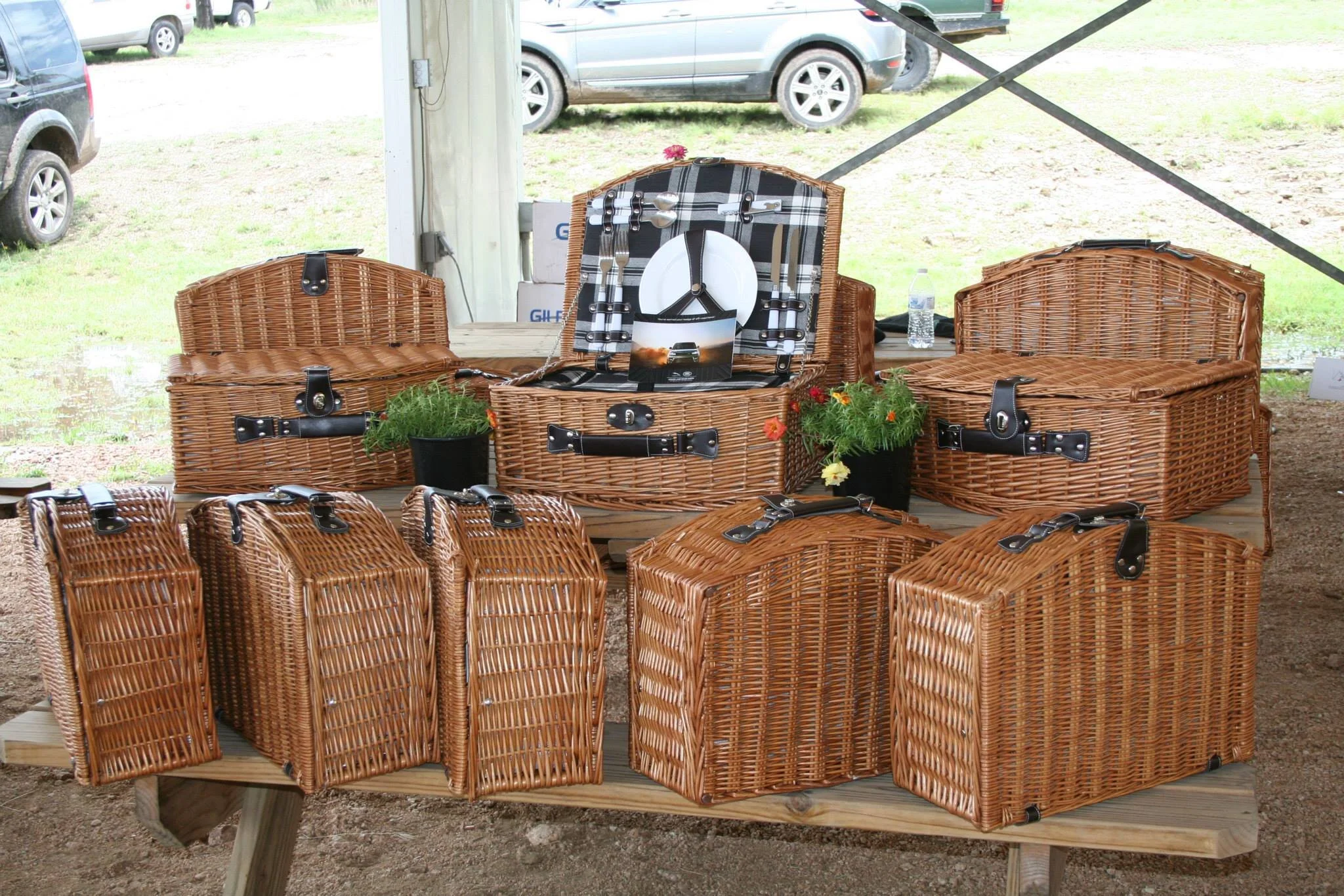 picnic basket.jpg
