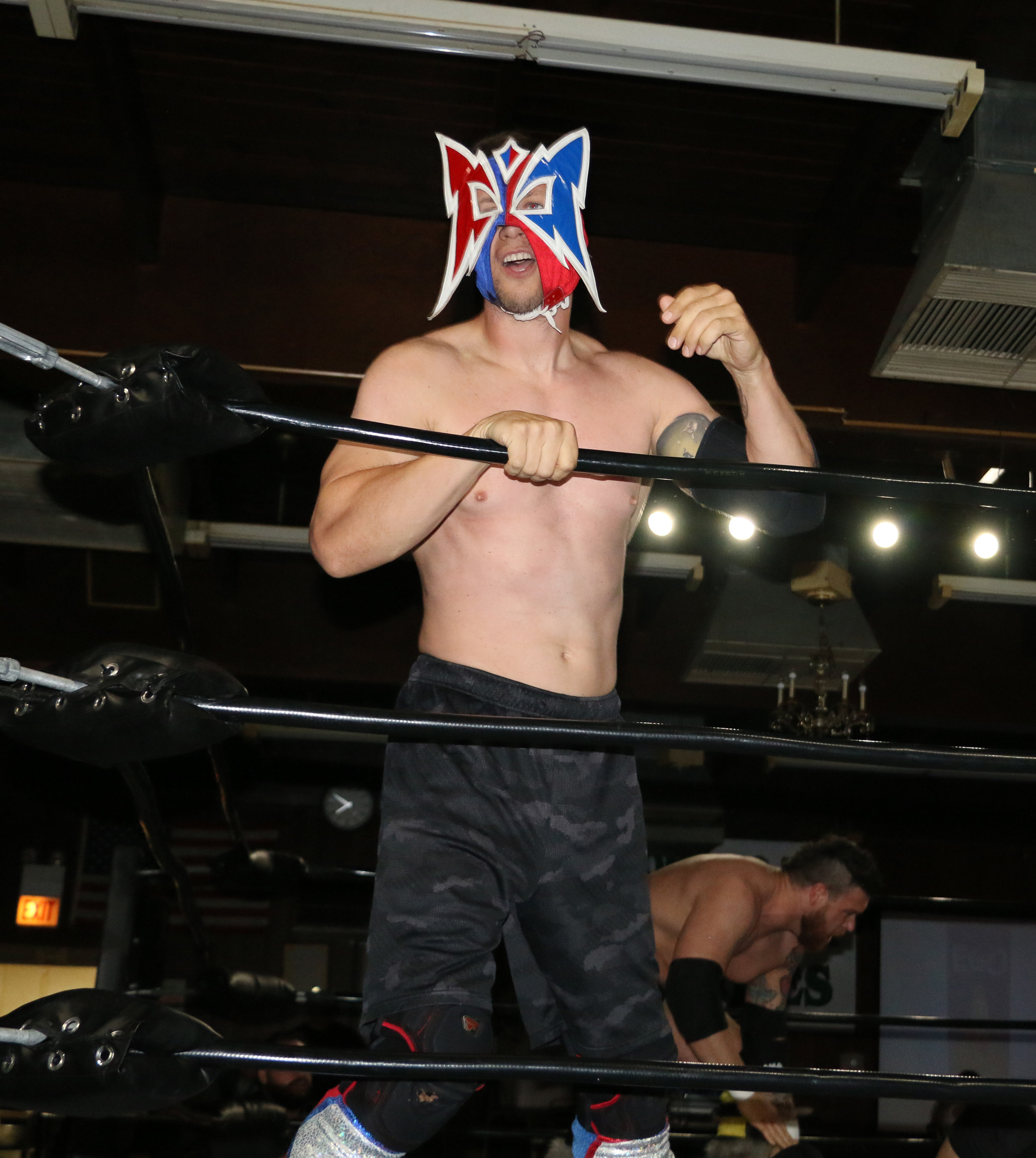 Around the Ring: Local flavor invades WWE Raw