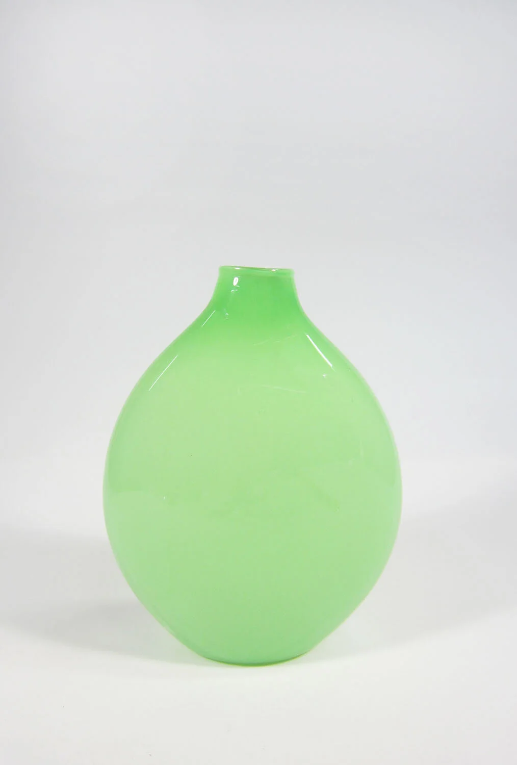 Flat Vase - Green