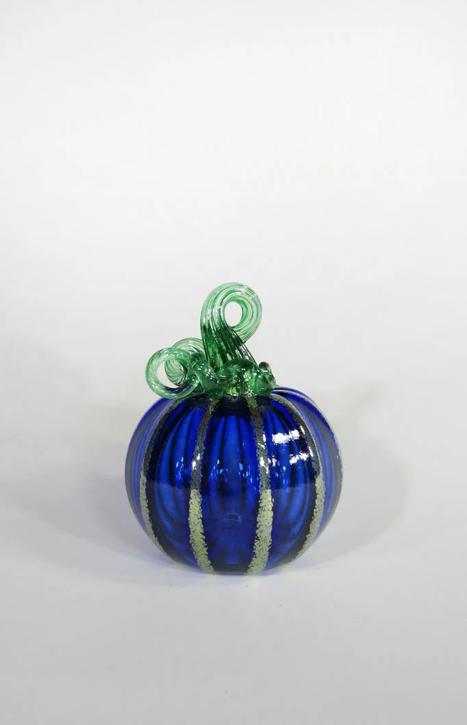 Pumpkin - blue with silver ridges