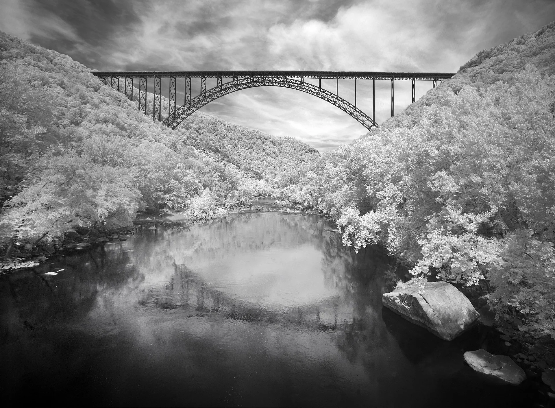 new-river-gorge-bridge-871395_1920.jpg