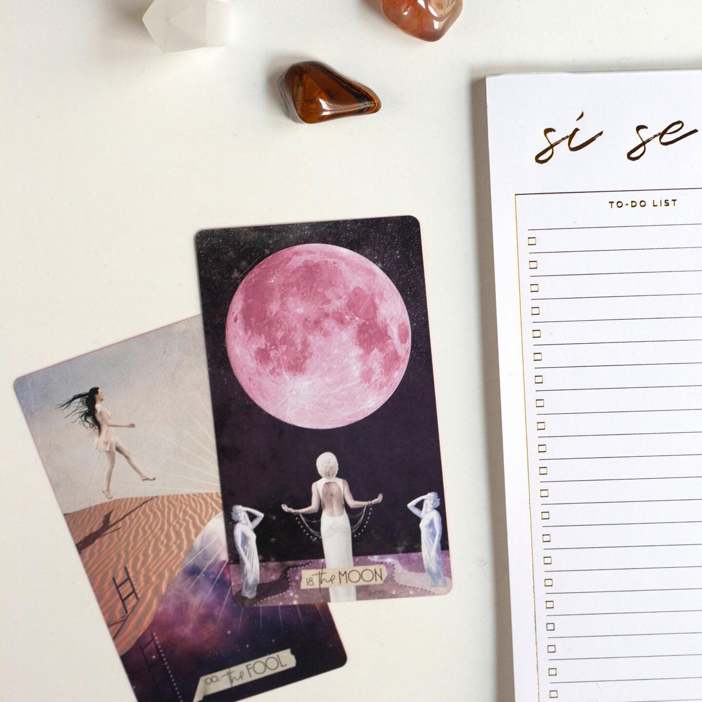 The full moon symbolizes a coming to completion, and this week we completed our last Dream + Scheme of the year! We worked with our Biz Besties to clarify their visions for 2022 and now we get to let the glitter settle before taking action. ✨ #fullmo