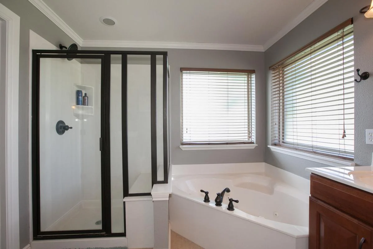 18506 E 46th-18.jpg