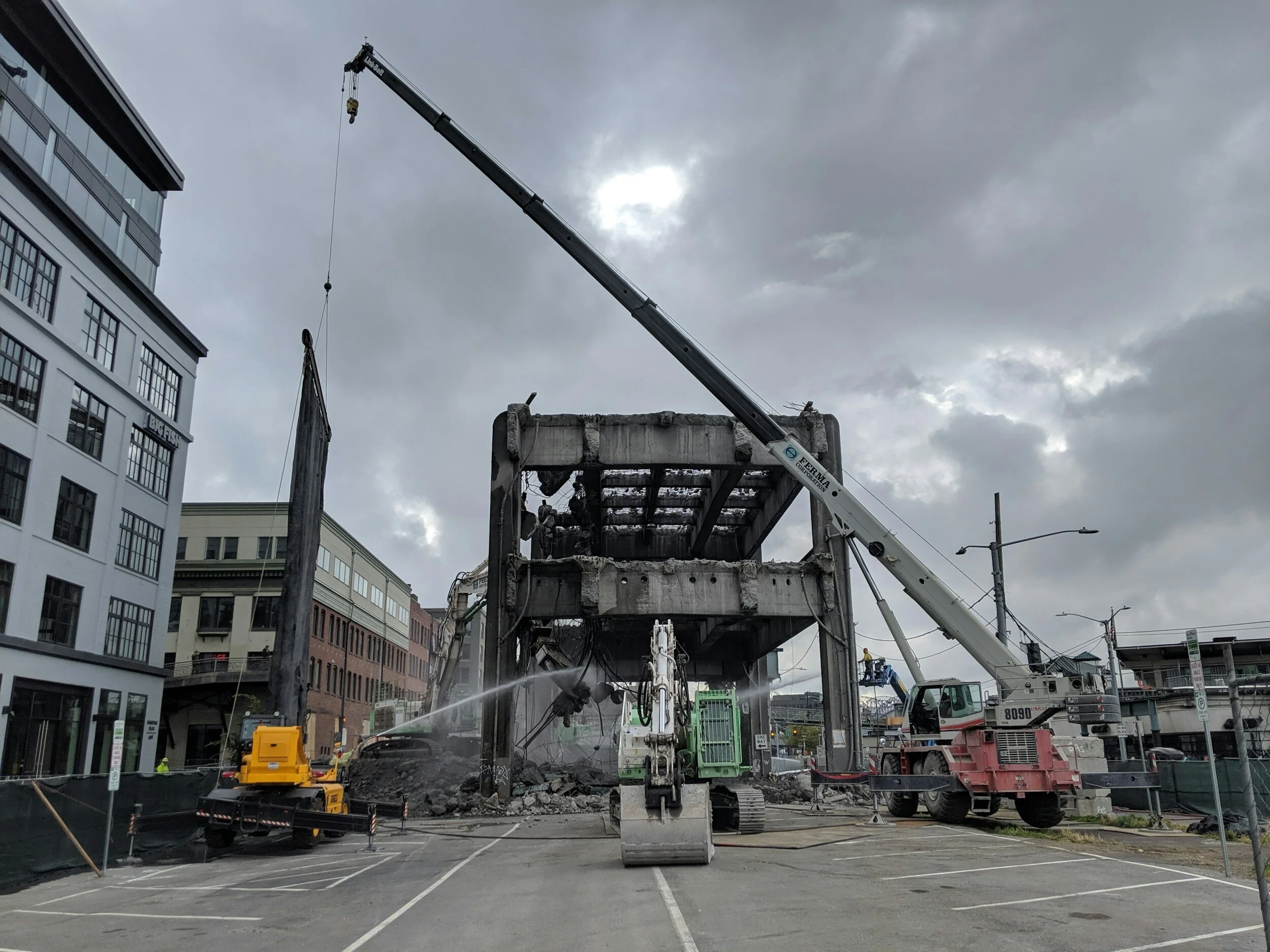 ECONOMY ON A  FLAT TRACK; DOXXING CURB