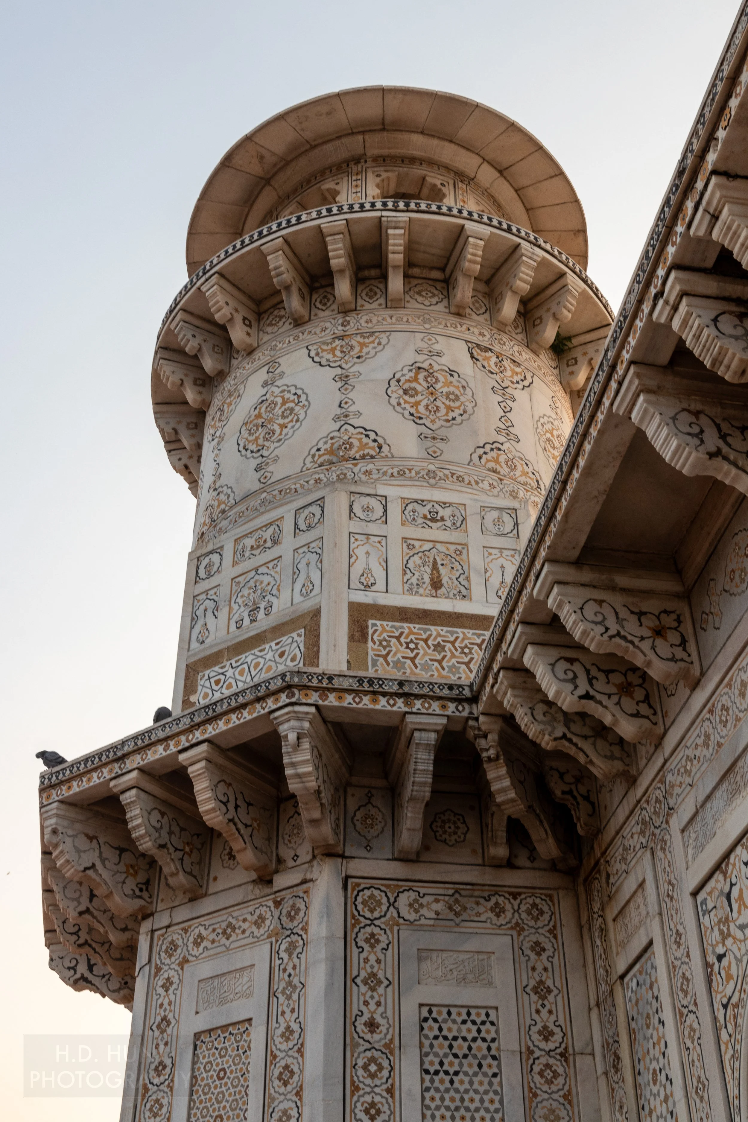 A close-up of a tower on the exterior of the Tomb of I’timad-ud-Daulah, Agra, India.