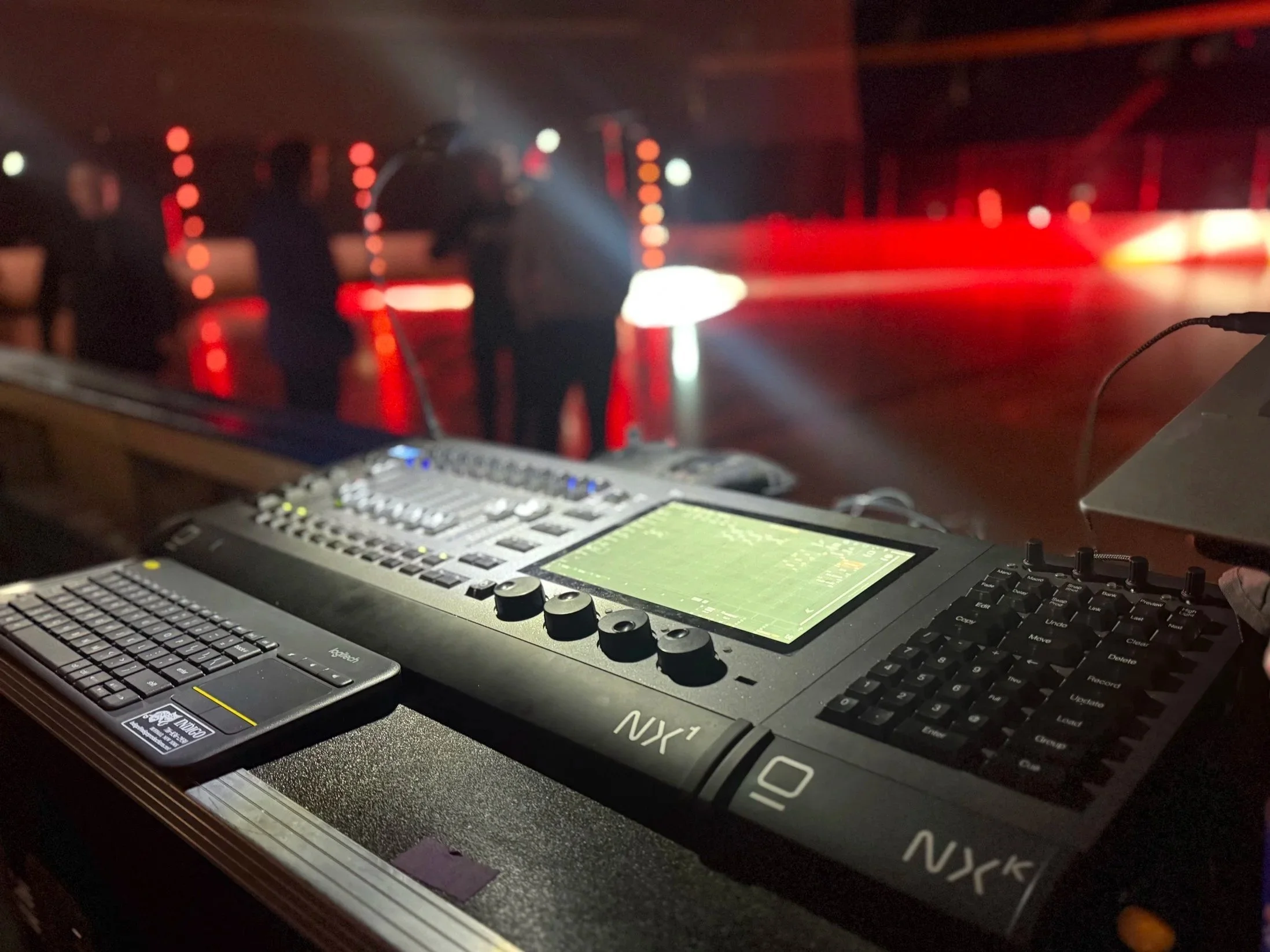 Onyx Obsidian NX-1 Lighting Console Elation SoL Lighting Fixtures