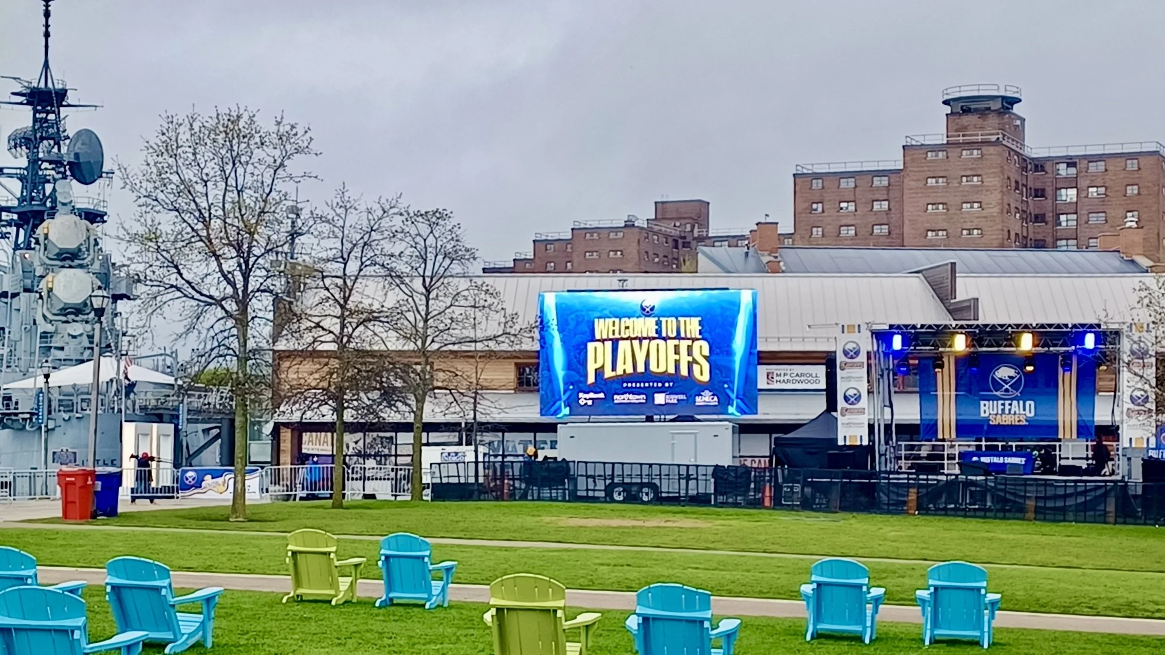 Buffalo Giant LED Video Wall Mobile Video Screen Trailer Rental Largest
