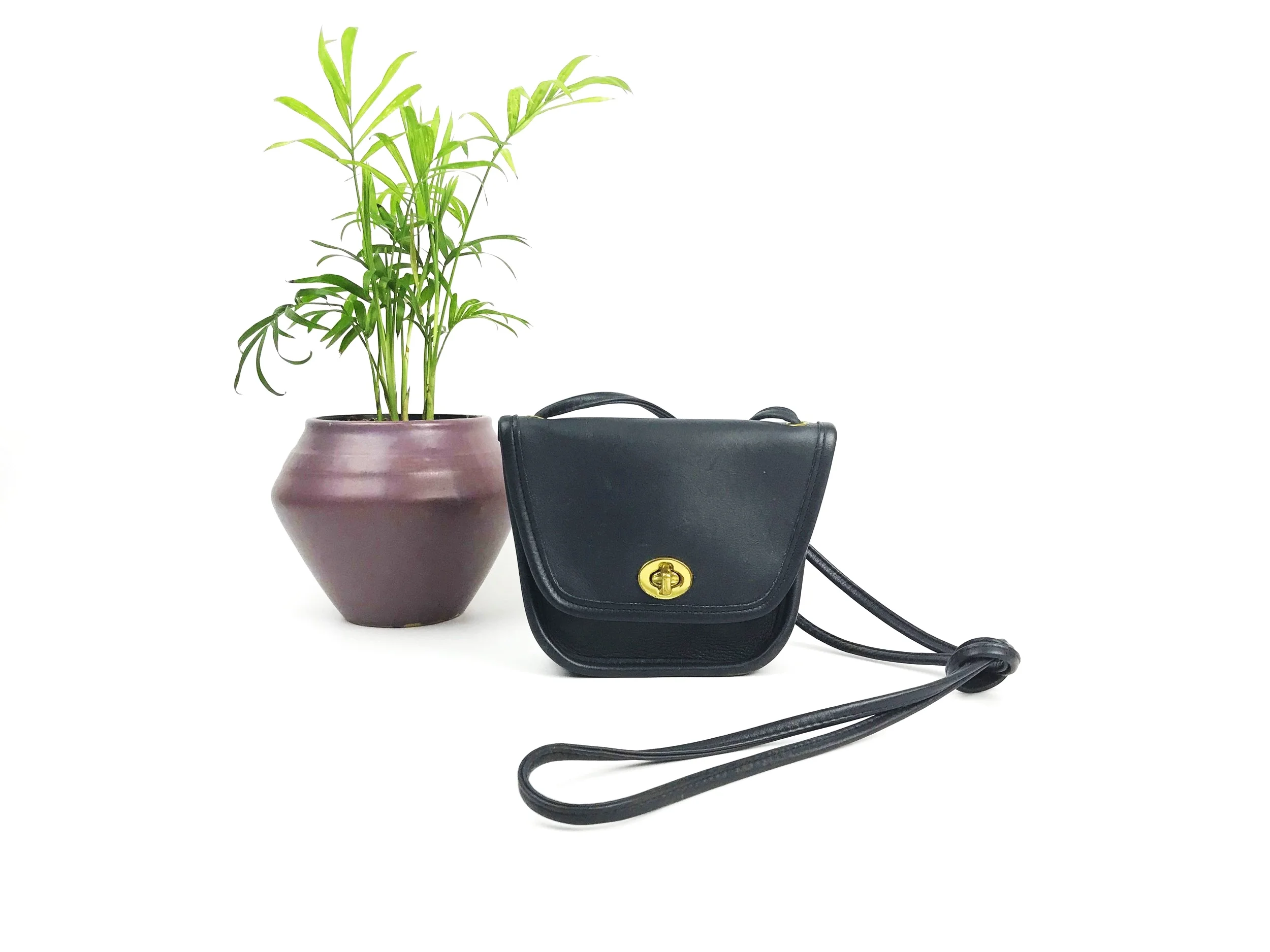 Vintage Coach Navy Everett Mini Crossbody Bag — portmanteau new york