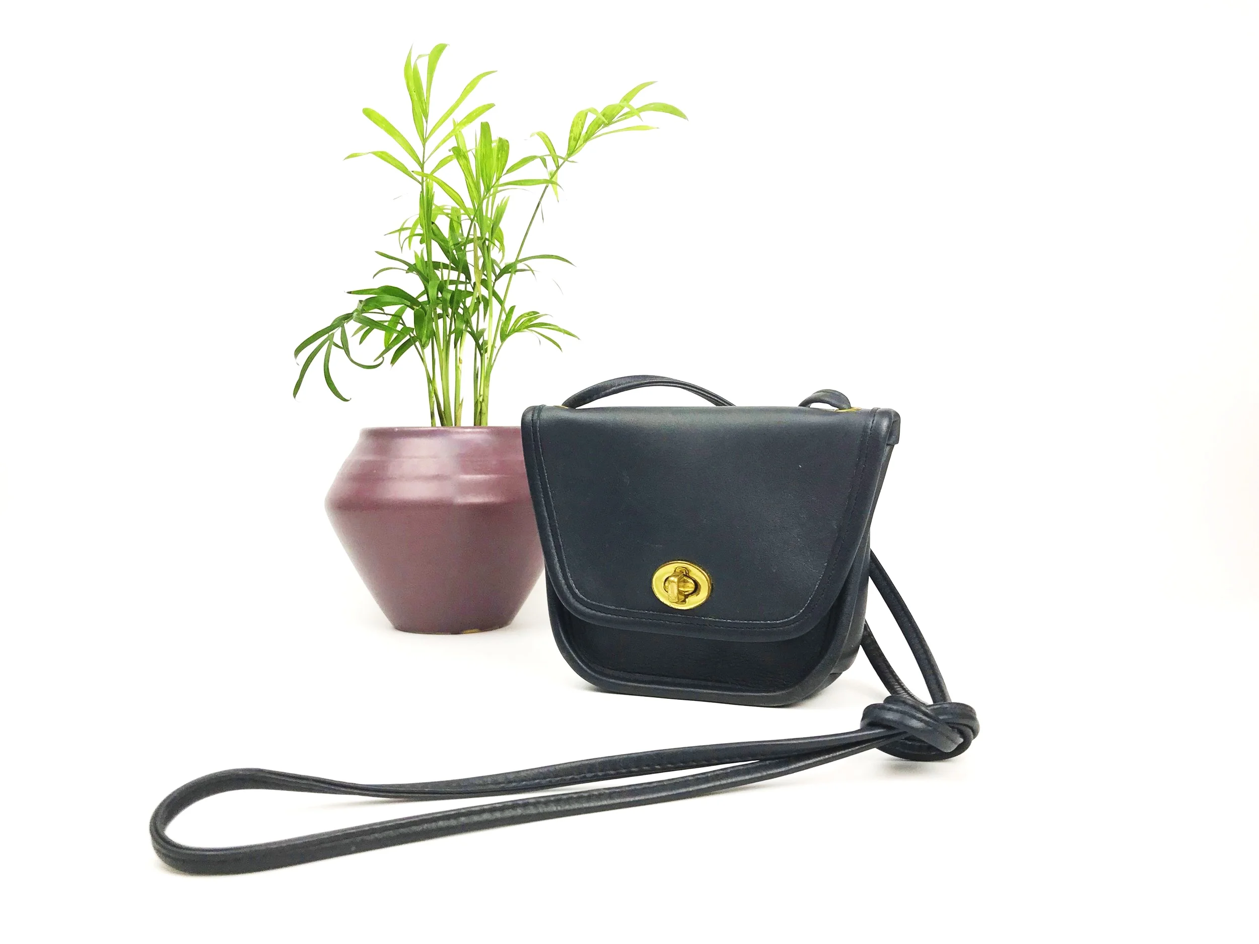 Vintage Coach Navy Everett Mini Crossbody Bag — portmanteau new york