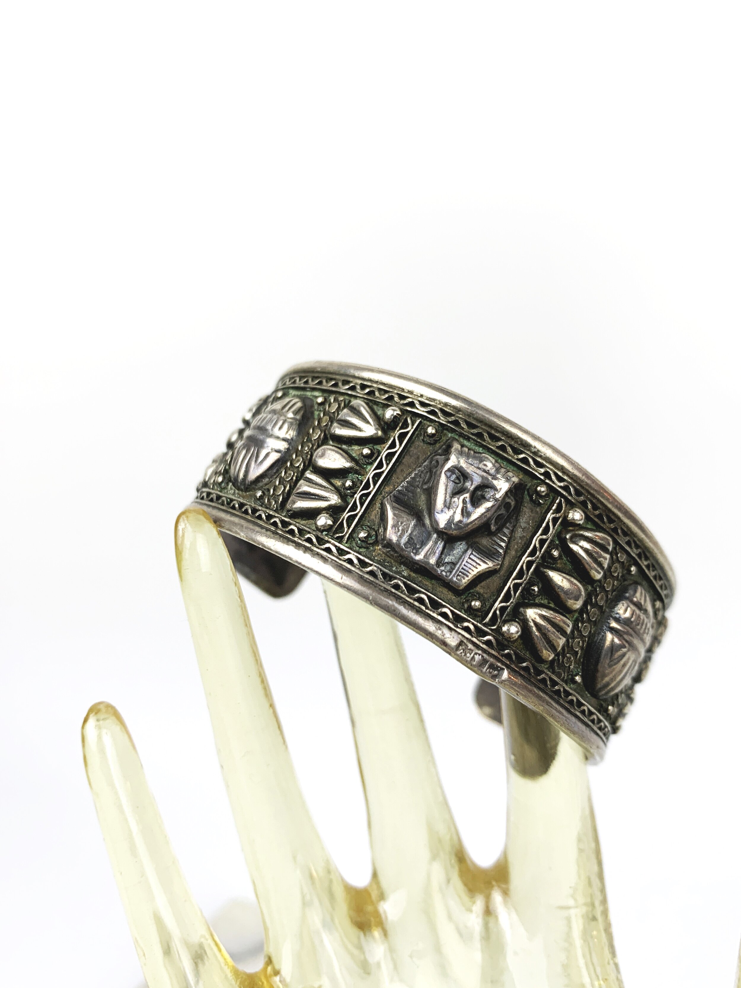 Collier Ancien Ou Bracelet En Argent Style égyptien : Cartouches, Pharaon, Ankh, Scarabée - Occasion