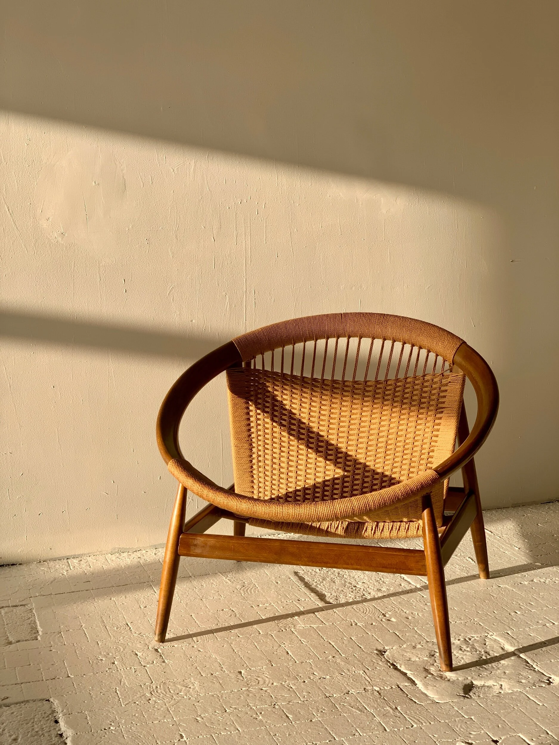 42432F1C-656C-4C9D-9989-18918B5E886A