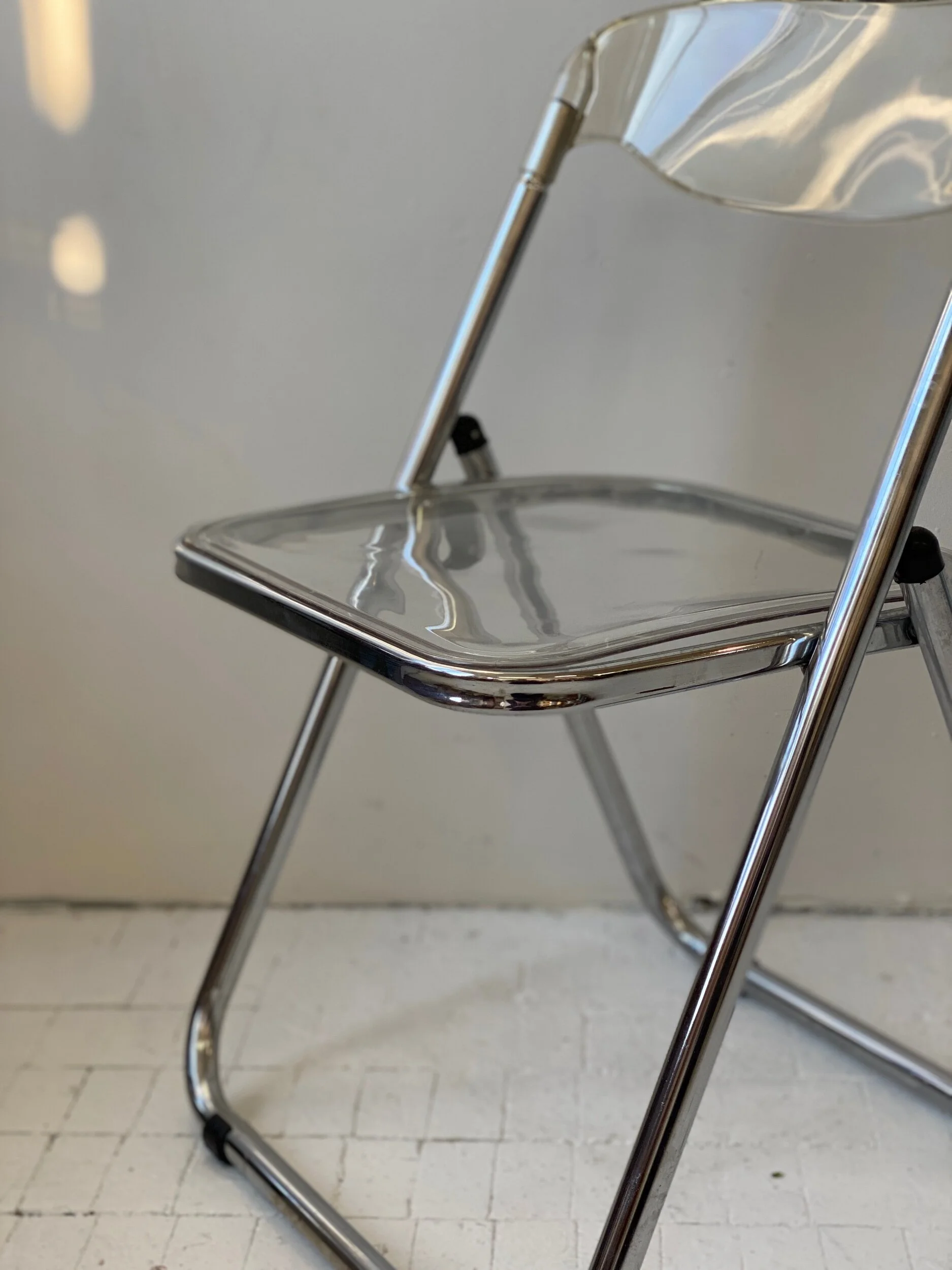 0ABCECB7-18B2-4960-9934-C28BCEC9FE3A