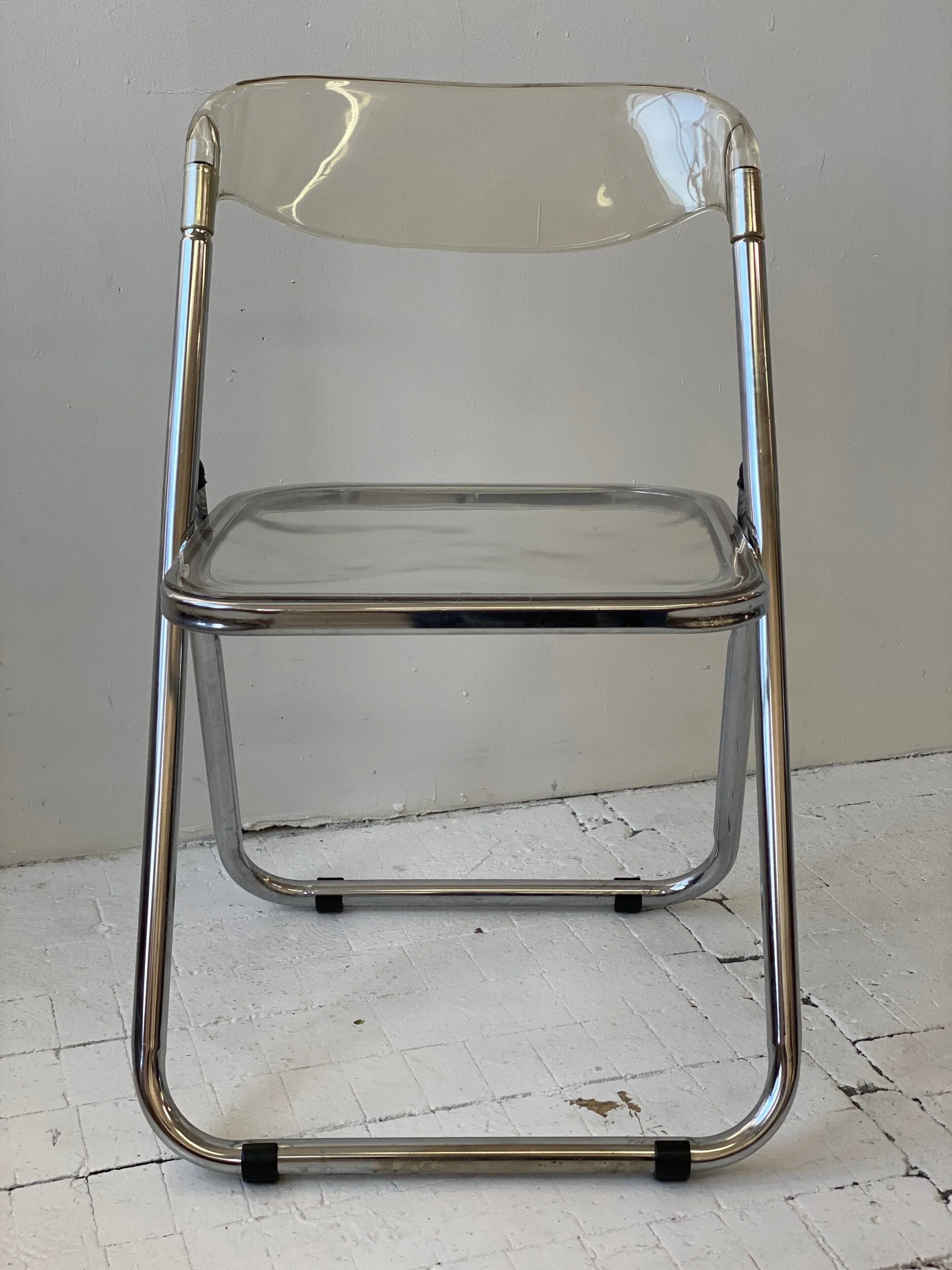 8BA419D0-127E-4B7F-8D2E-E070CE47F242