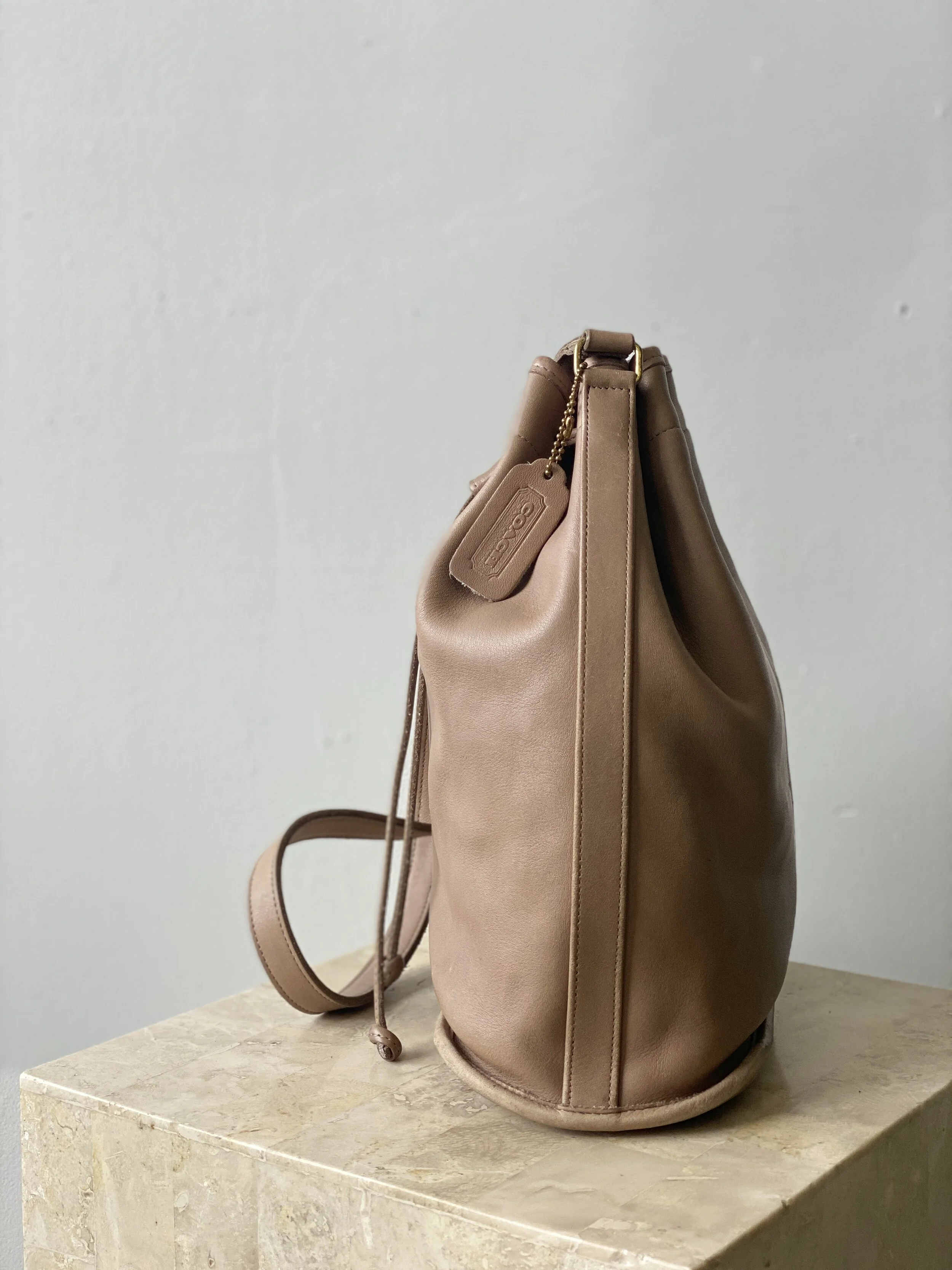 Vintage Coach Putty Grey Leather Drawstring Bucket Bag 