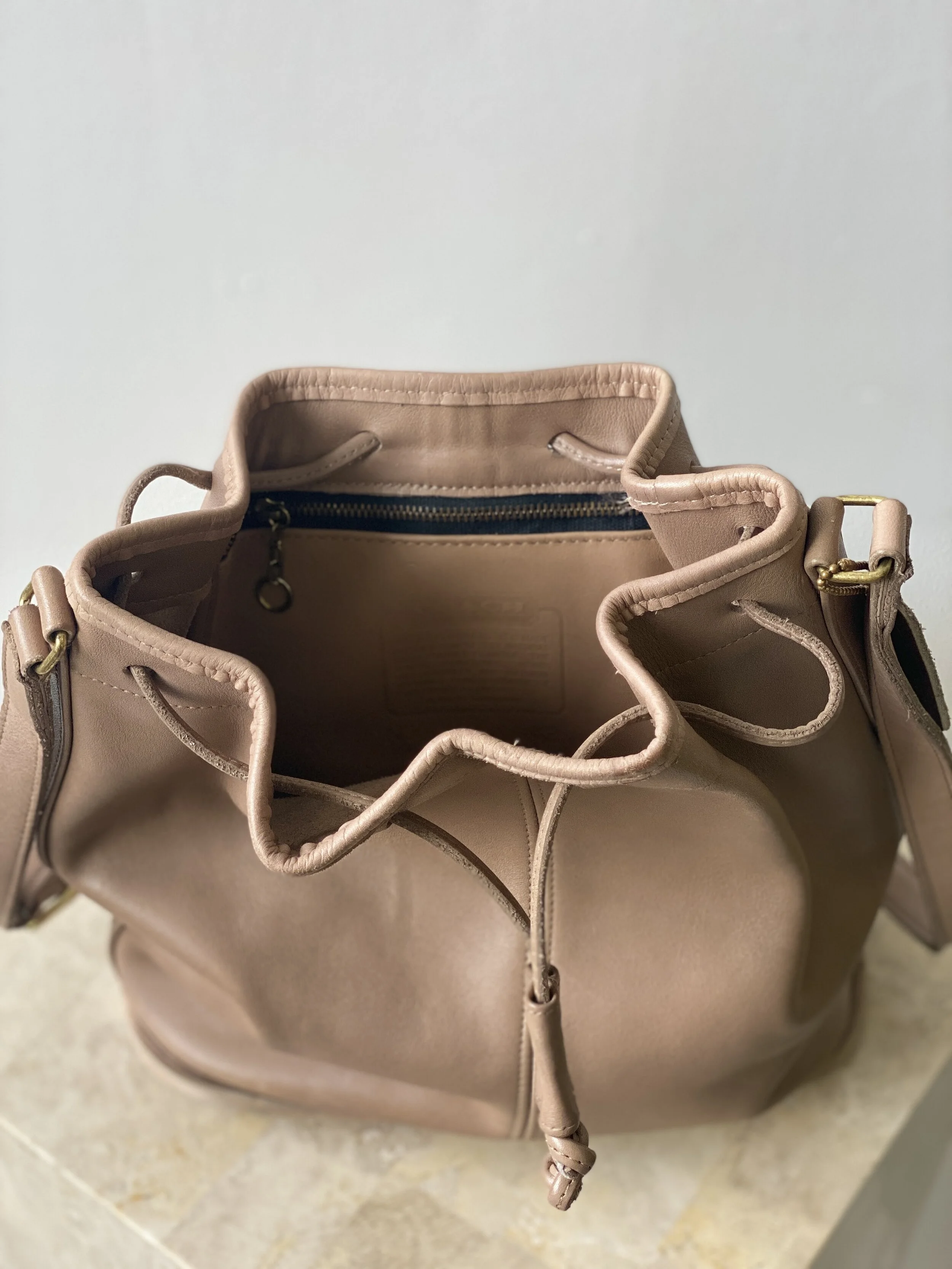 Vintage Coach Putty Grey Leather Drawstring Bucket Bag 