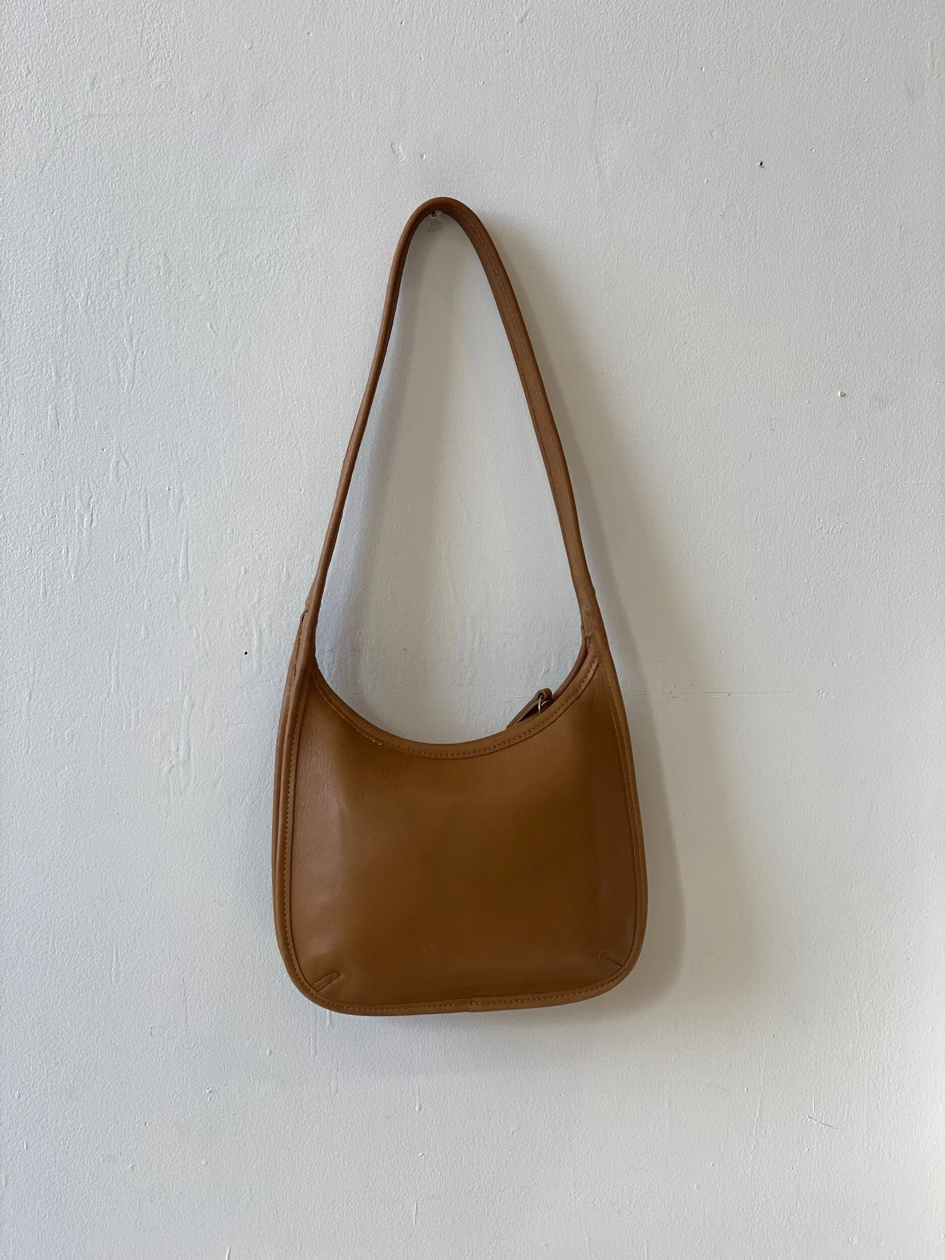 33EE0C8F-9901-4CCE-B857-97B1CF52575F