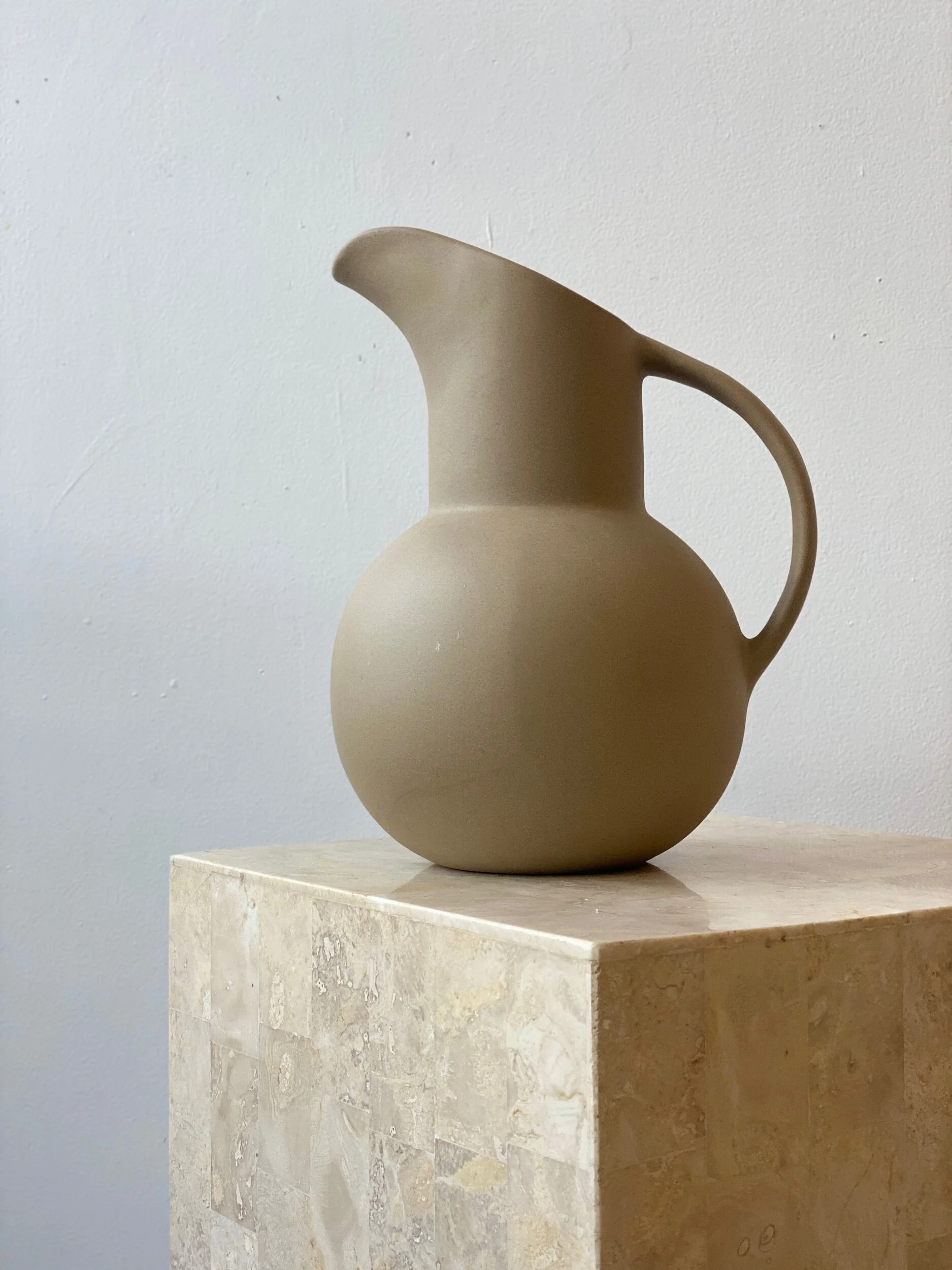 D4B87F29-C061-4676-81FF-B6A4A22C22AC