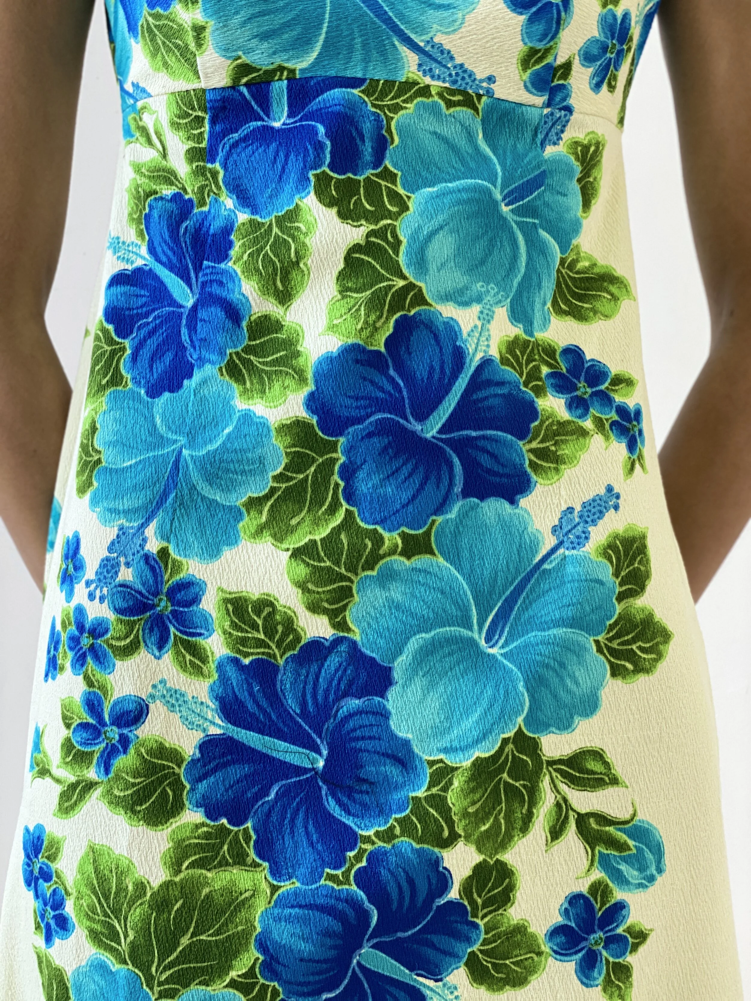 Vintage Ui-Maikai Hawaiian Hibiscus Print Empire Waist Maxi Dress, Circa 1960s portmanteau new york Vintage Ui-Maikai Hawaiian Hibiscus Print Empire Waist Maxi Dress, Circa 1960s portmanteau new york