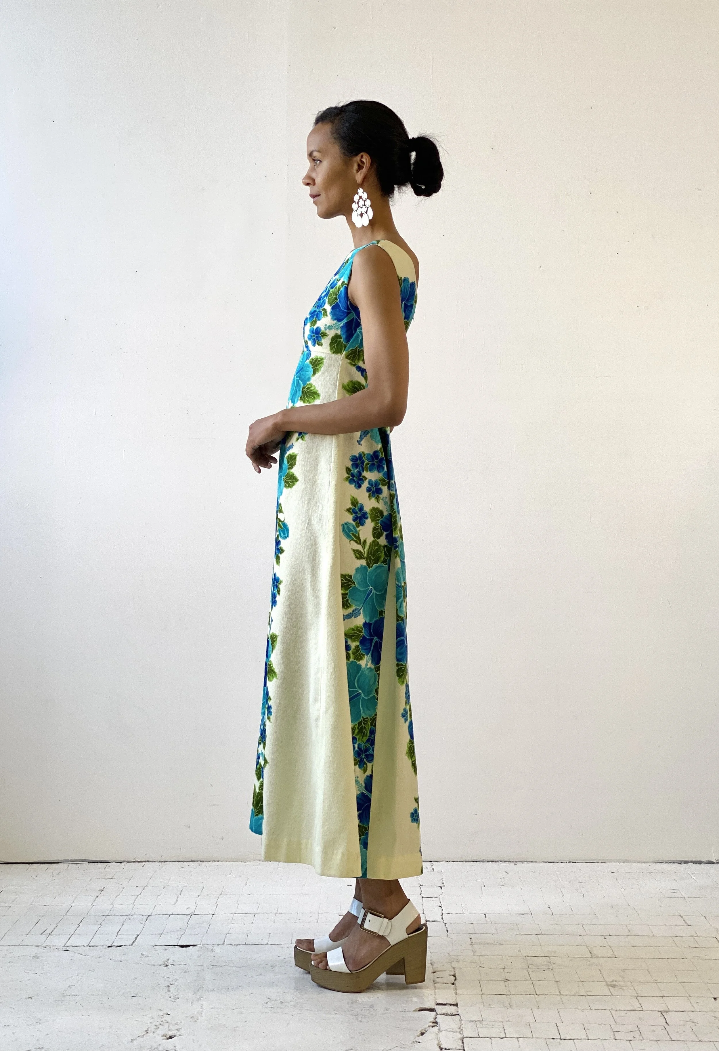empire waist hawaiian dress 1970s Hawaiian Halter Top Maxi Dress Small main image 1