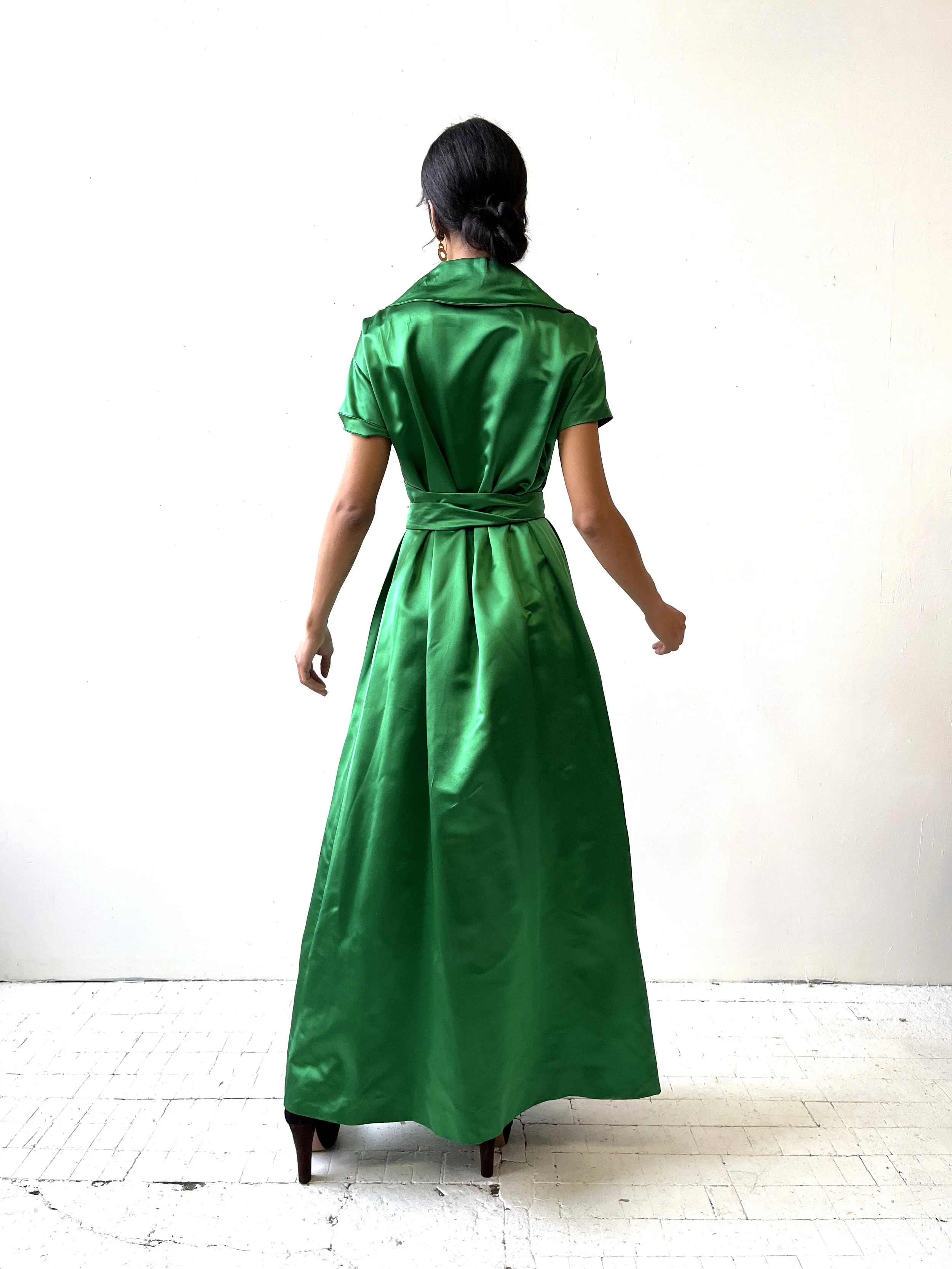 Vintage Jewel Green Italian Silk Simonetta Sport Gown, Circa 1960s  Portmanteau New York